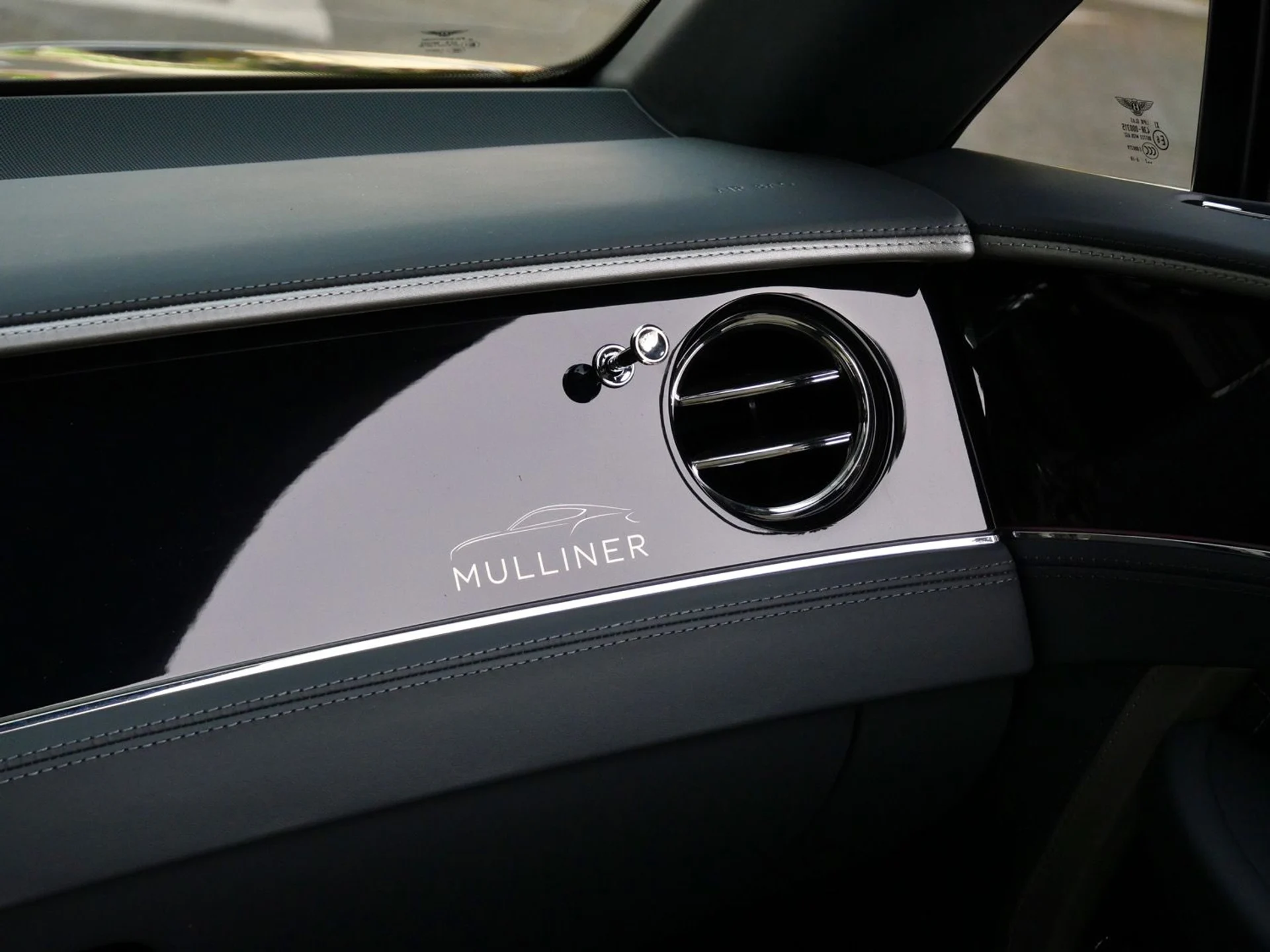 mph023_572768196_f208ee24d463fff5741409e9389b9739x_246a789b52