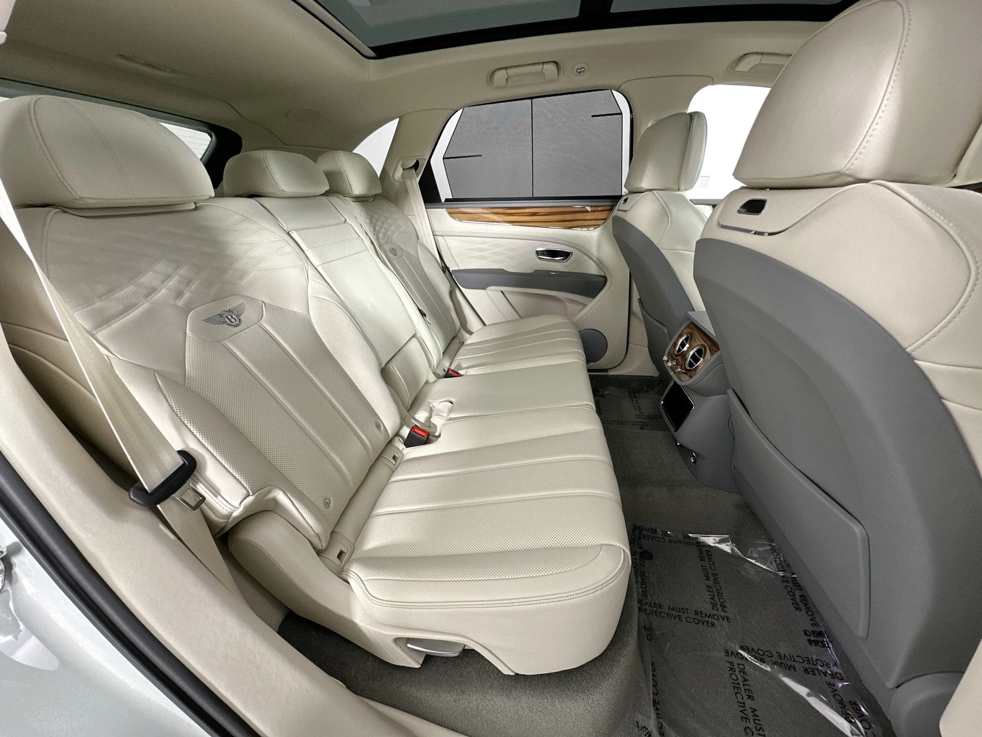 mph023_572785455_24_6107673604