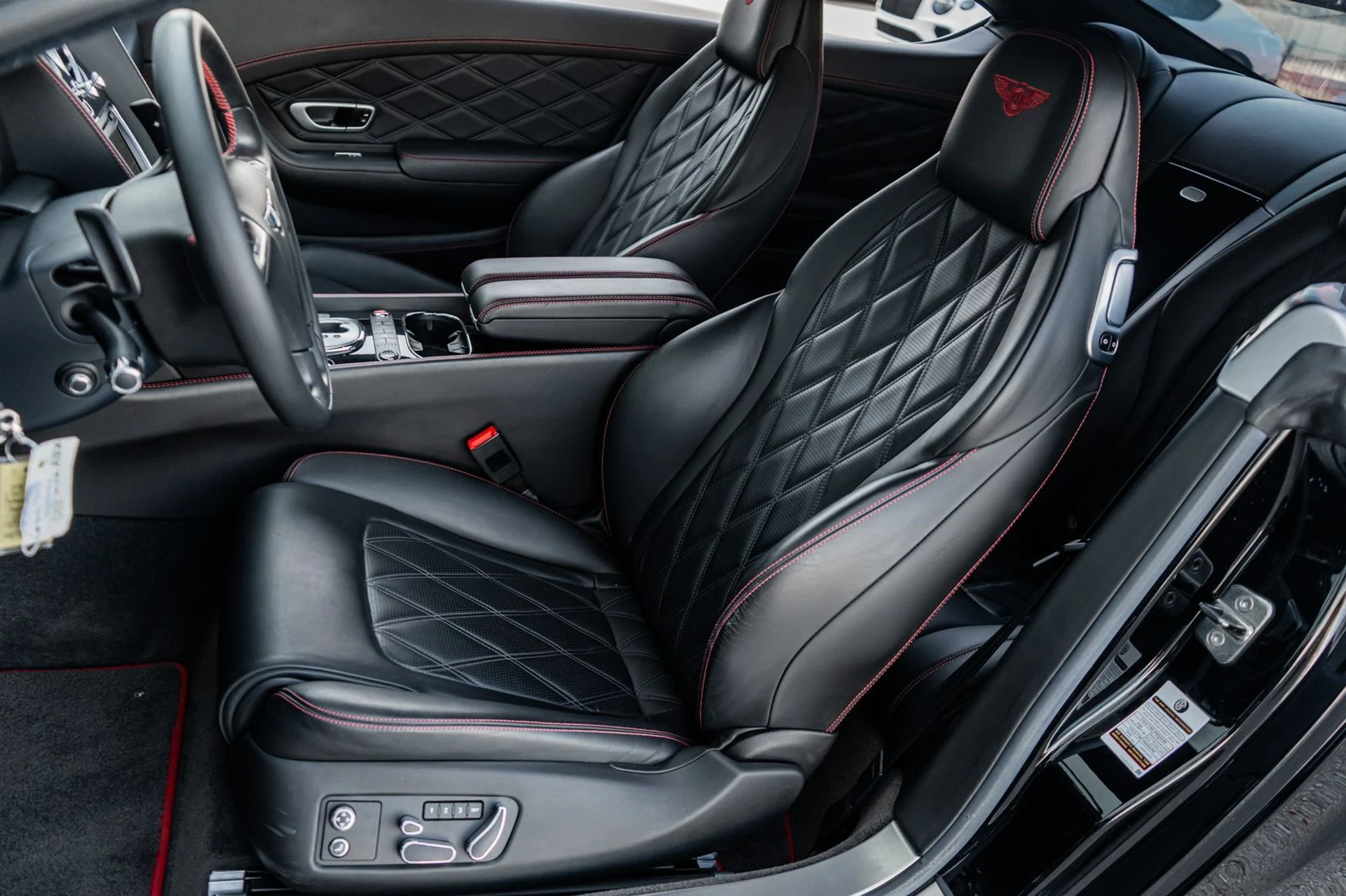 mph023_573668758_45ad63c6_5ee1_418c_969d_944337009ca1_47ffb219d9