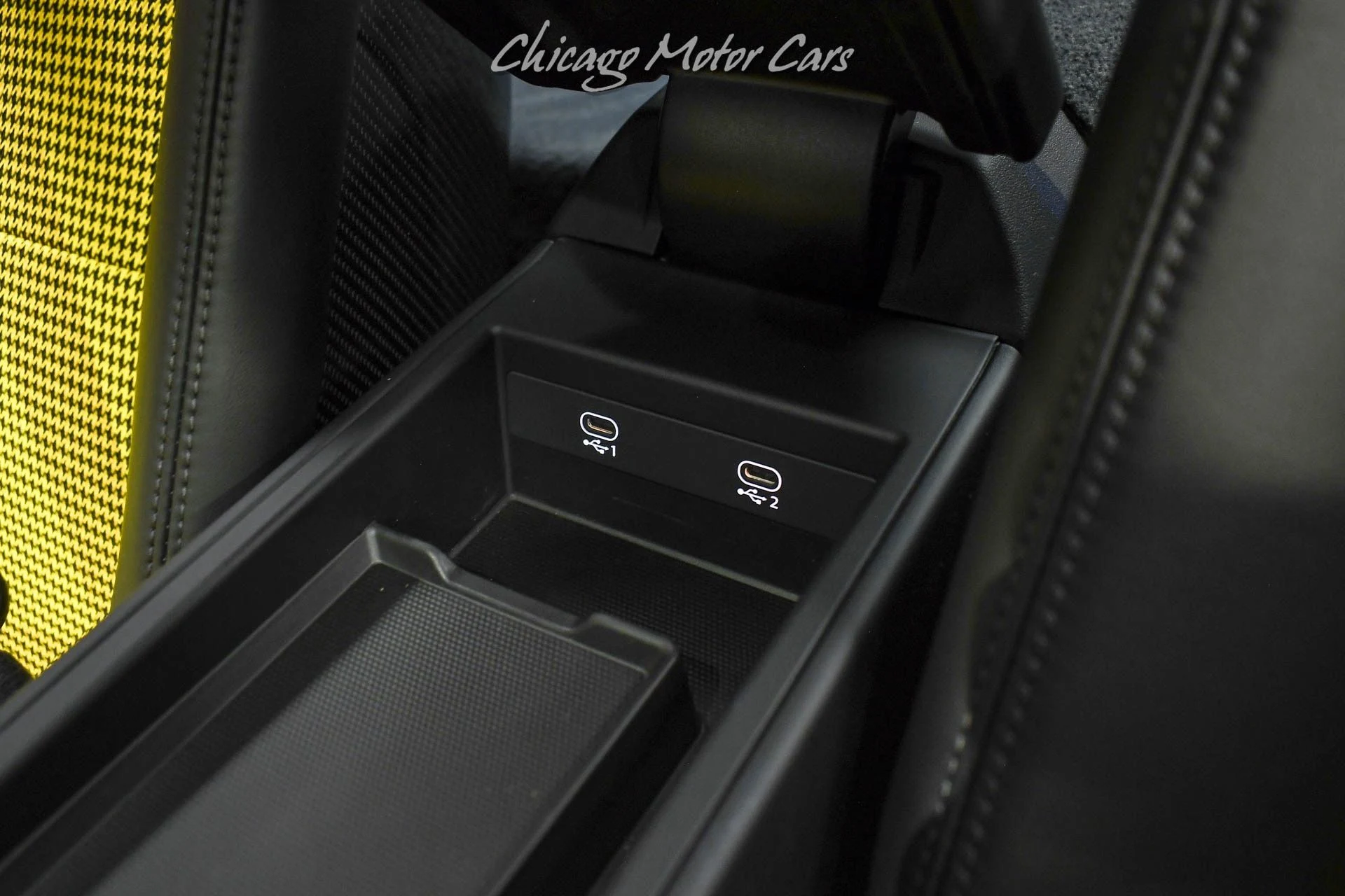 mph023_580640916_13002_p24_l_5d2bb61560