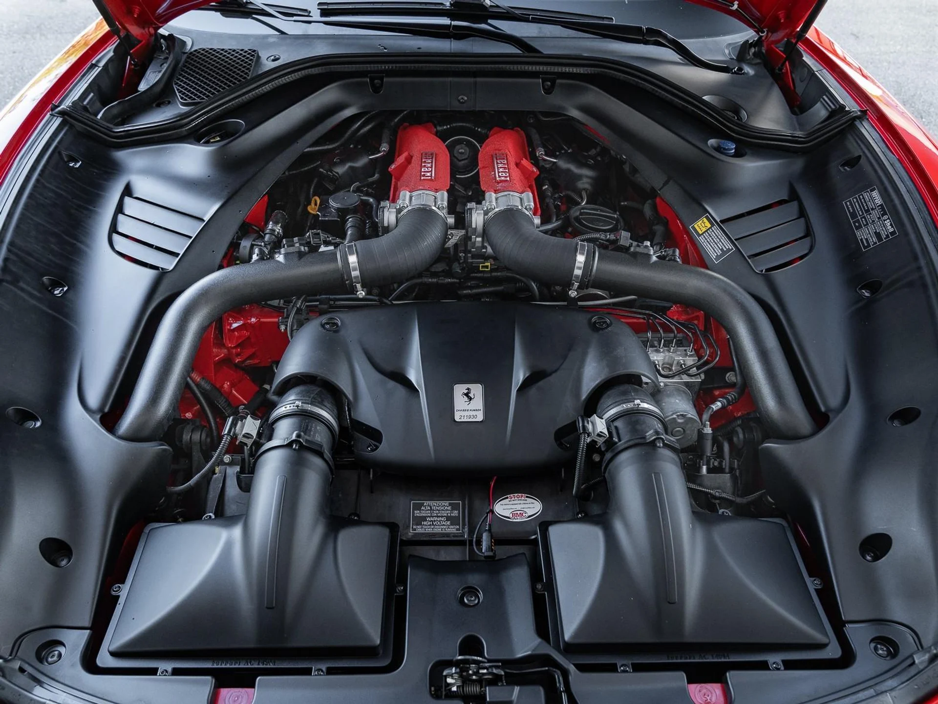 mph023_587471190_Used_2015_Ferrari_California_T_1761253539_18cc5436c5