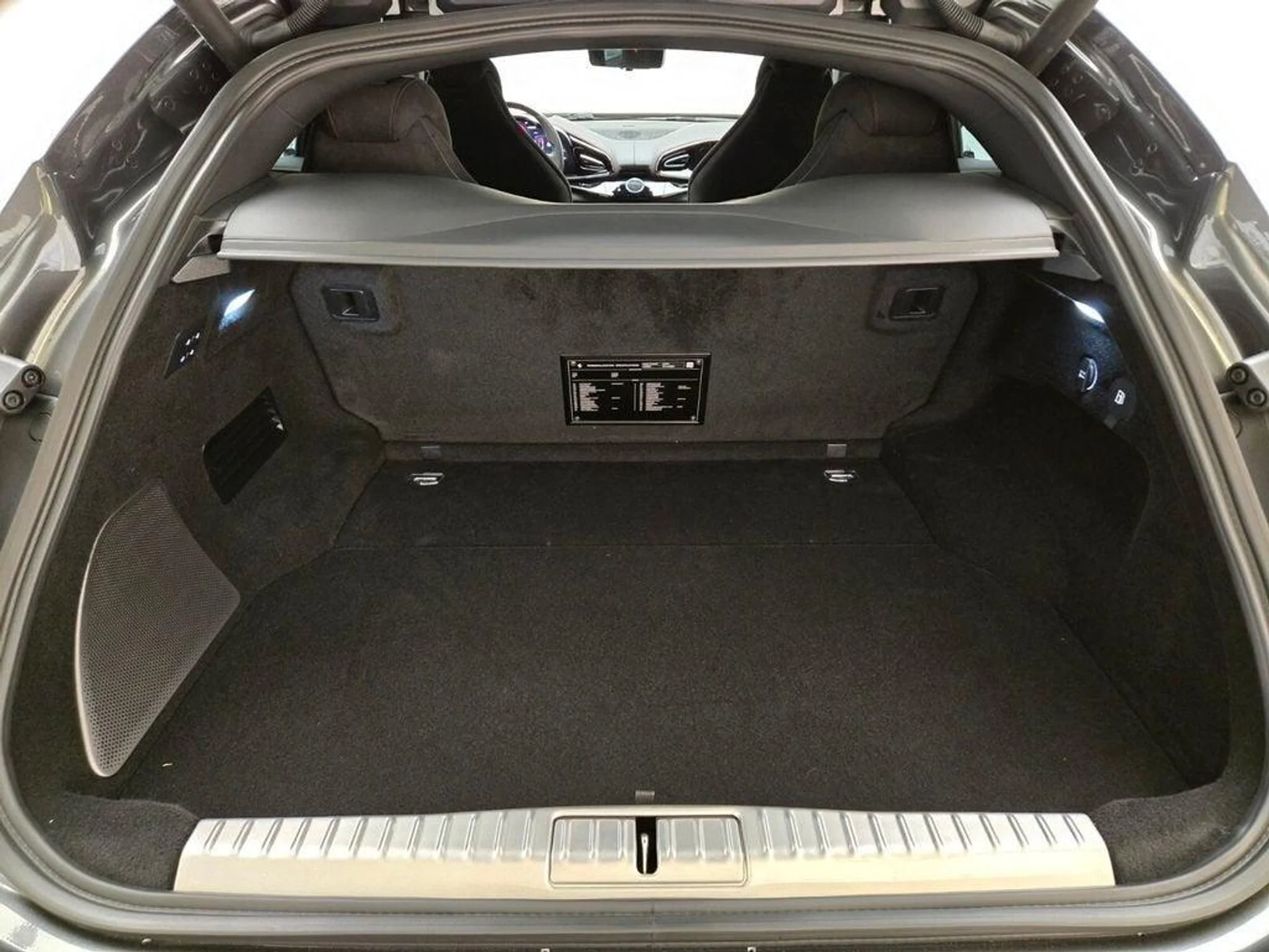 mph023_592756043_Used_2026_Ferrari_Purosangue_1771612874_e80cb6e8f8