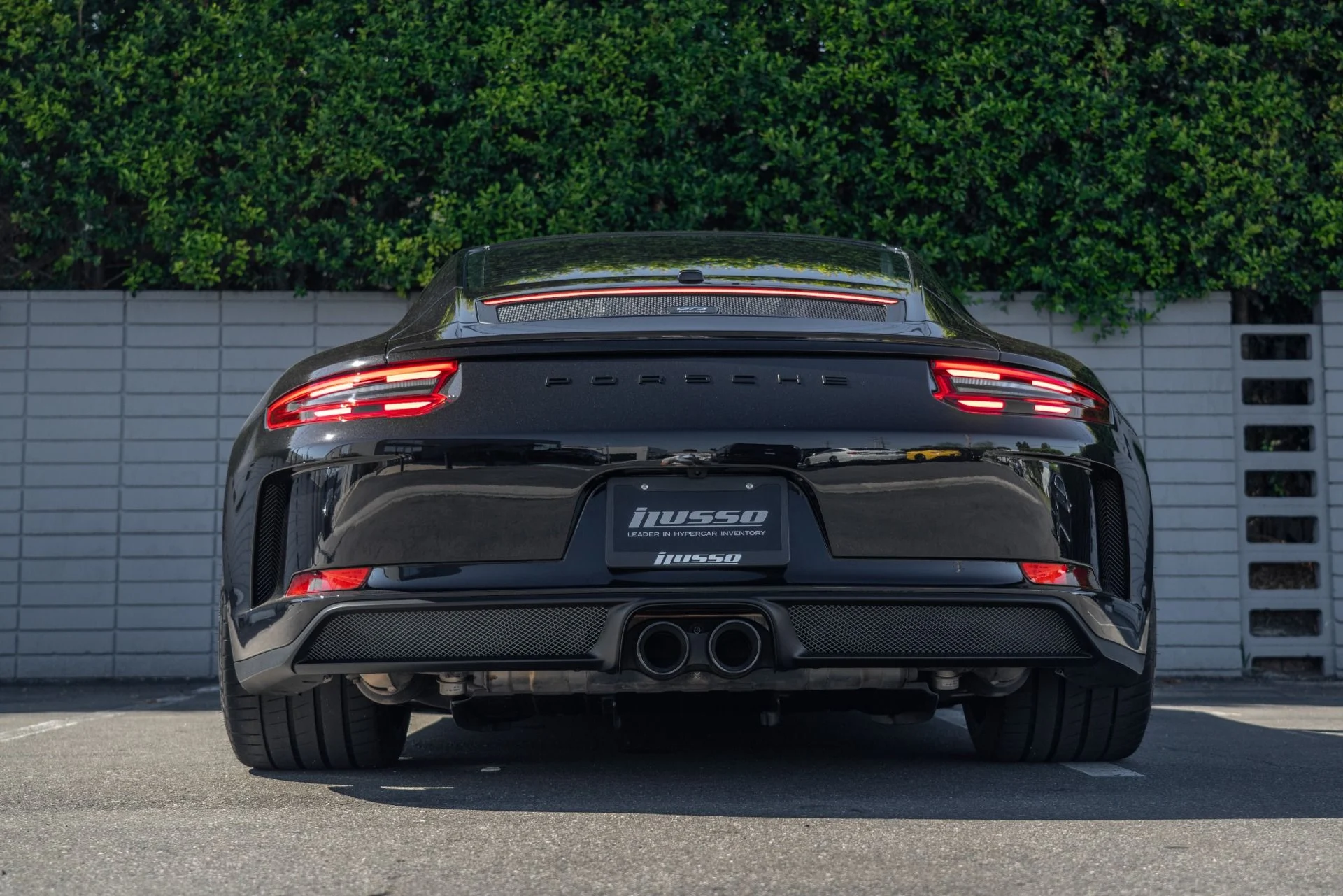 mph023_594799527_Used_2019_Porsche_911_GT_3_Touring_1760739236_86c4fae8a3