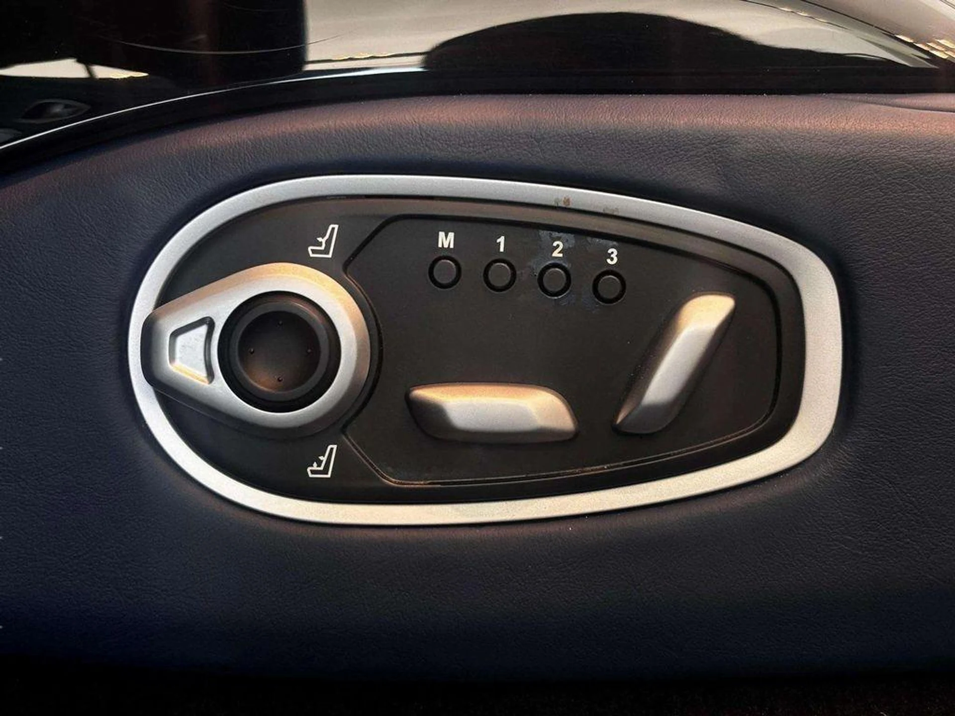 mph023_597938021_EM_G8_Ob_Vvrg4zw_RQ_1_S_Mz_Fob_Tbx_U_11d6d011ac