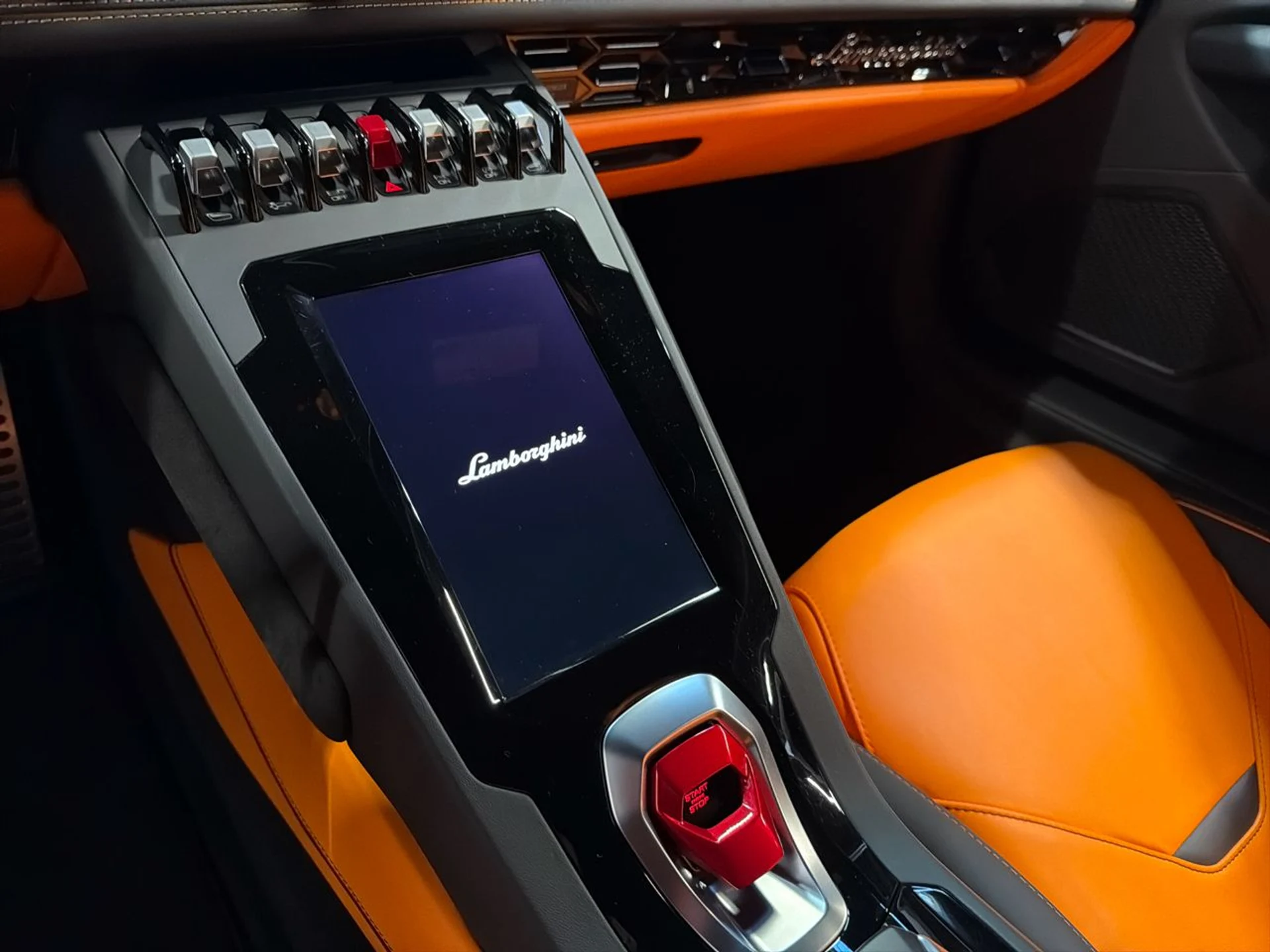 mph023_612988818_639044996450277895_e68b477aef