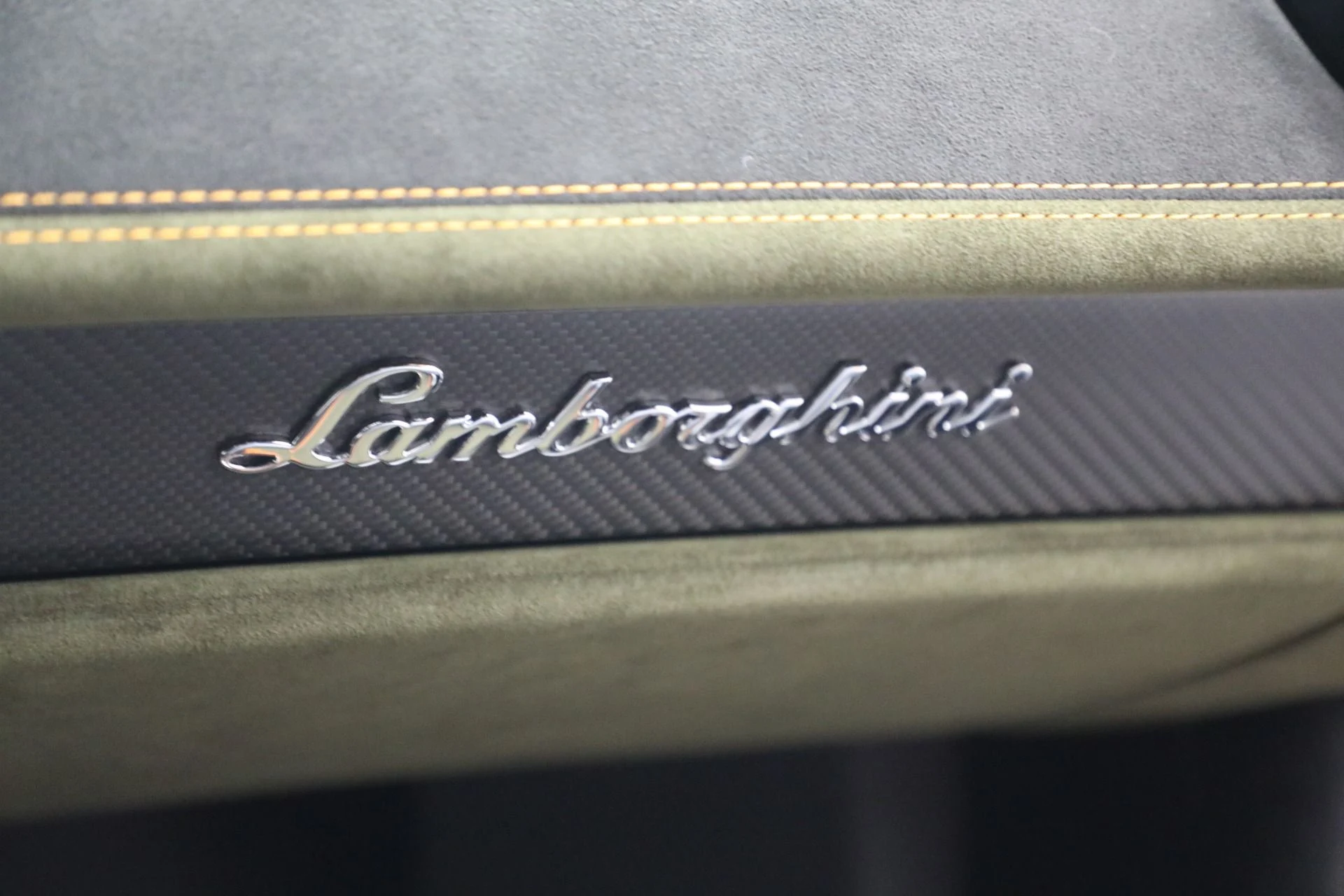 mph023_61604506_Used_2024_Lamborghini_Huracan_Sterrato_1772051160_8589772d9c