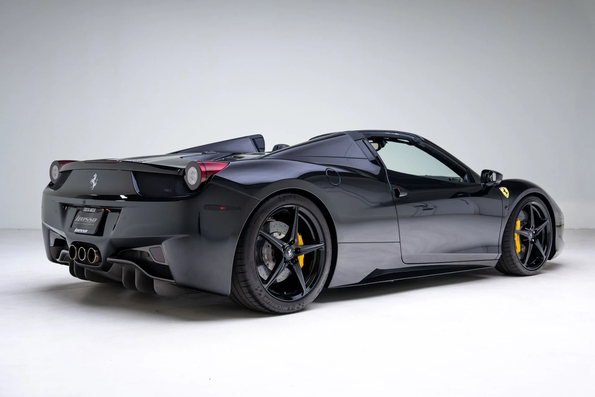 mph023_624122089_Used_2015_Ferrari_458_Spider_1768509966_f300d08a98
