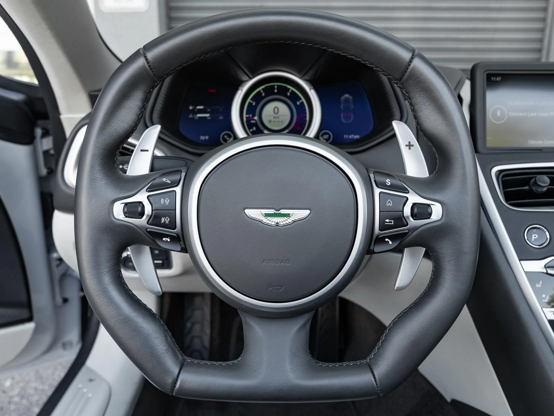 mph023_624993823_Used_2022_Aston_Martin_DB_11_Volante_1767028108_7ff0b9fcdd