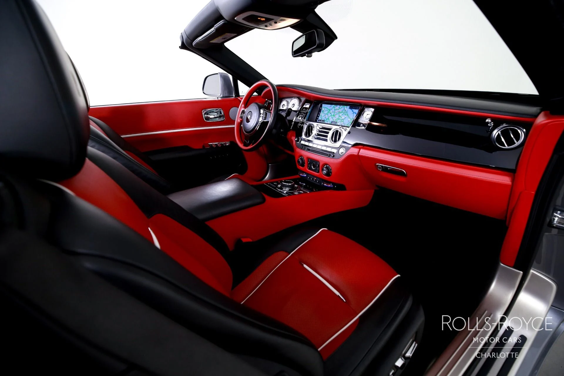 mph023_625320375_Used_2019_Rolls_Royce_Dawn_1771363105_fc11fb052b