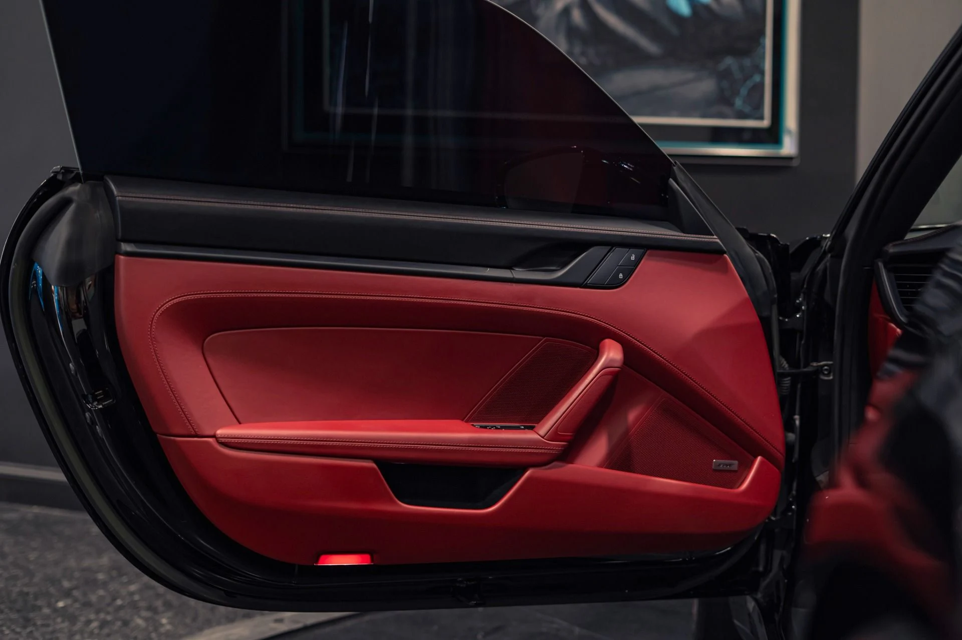 mph023_627079056_Used_2022_Porsche_911_1776272111_98f0dc5260