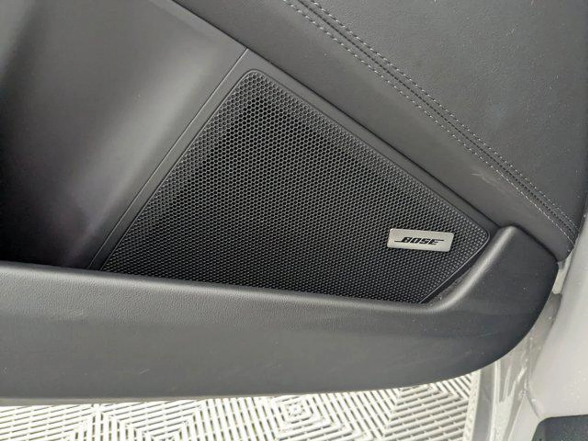 mph023_633863824_08_GJW_Sv5bijzy_Hd175_Gj_U_q_S_Jaw_f539c1f822