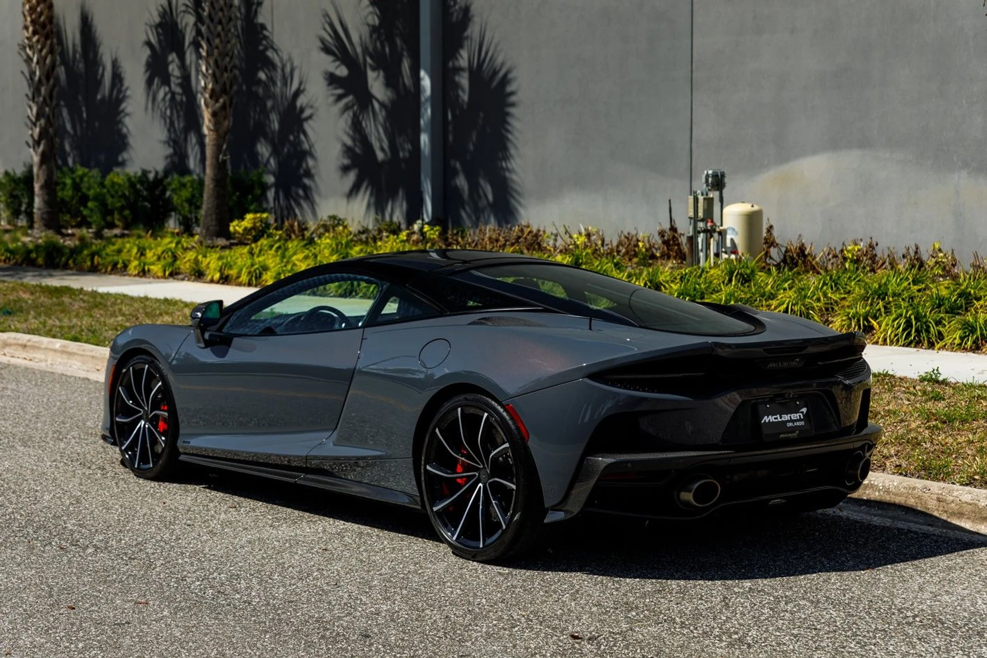 mph023_635213372_467_p24_l_b06ce444f2