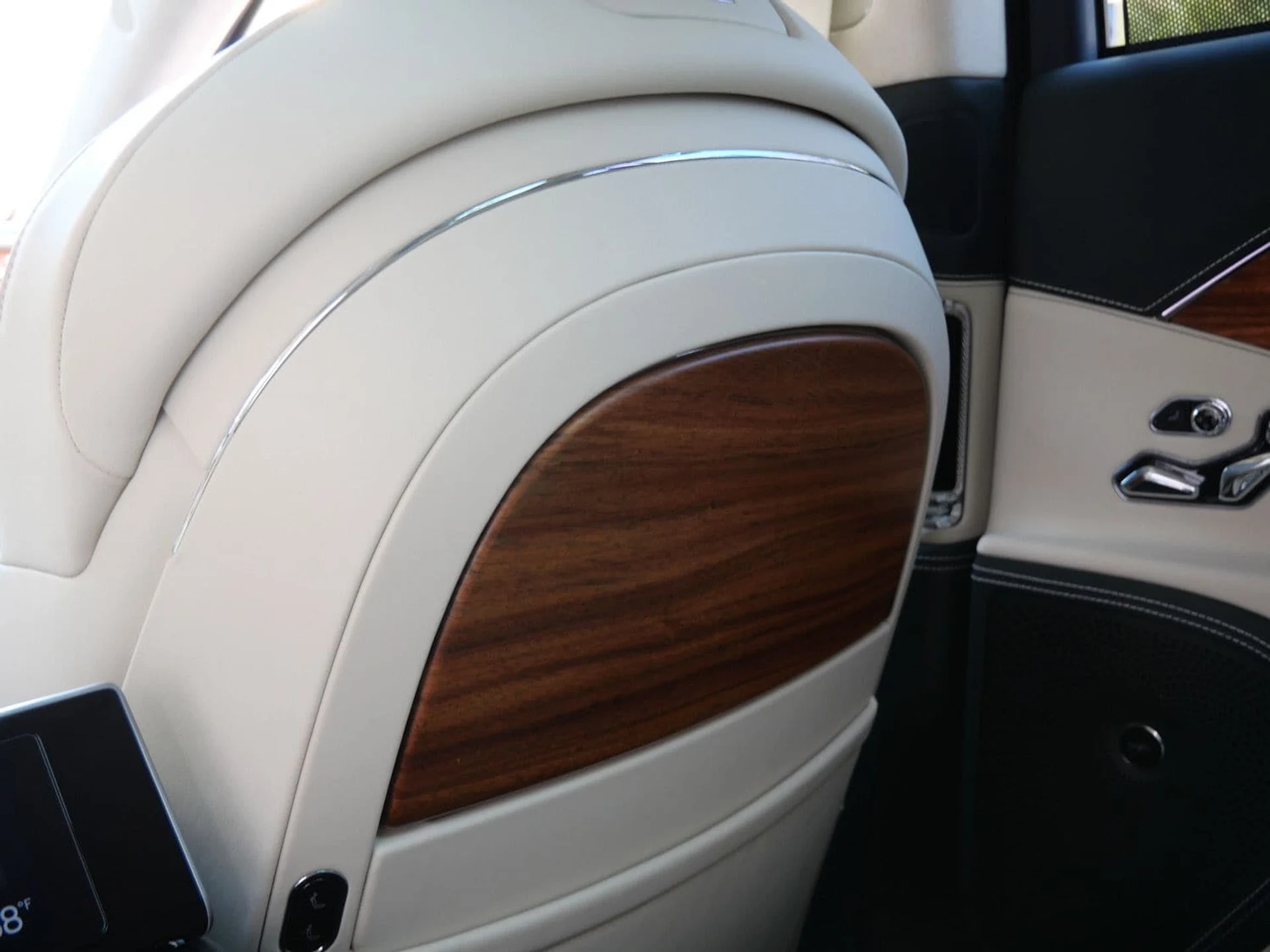 mph023_646140168_e4a0a315dce83db6c9d0fabda6d12c9ax_8a184ffbe8