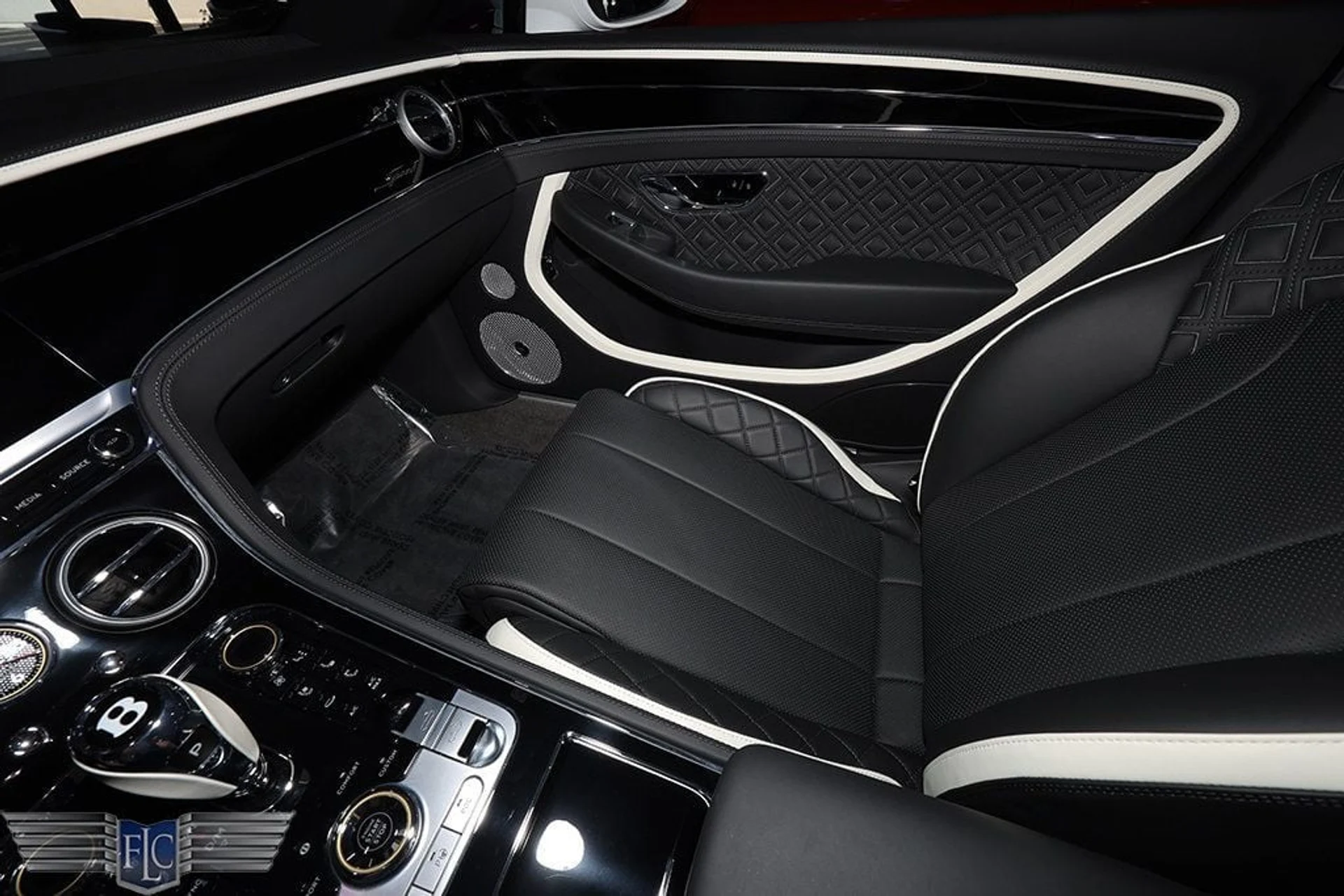 mph023_649900452_used_2024_bentley_continental_gtspeedconvertible_6305_22967933_24_1024_1c9181452f