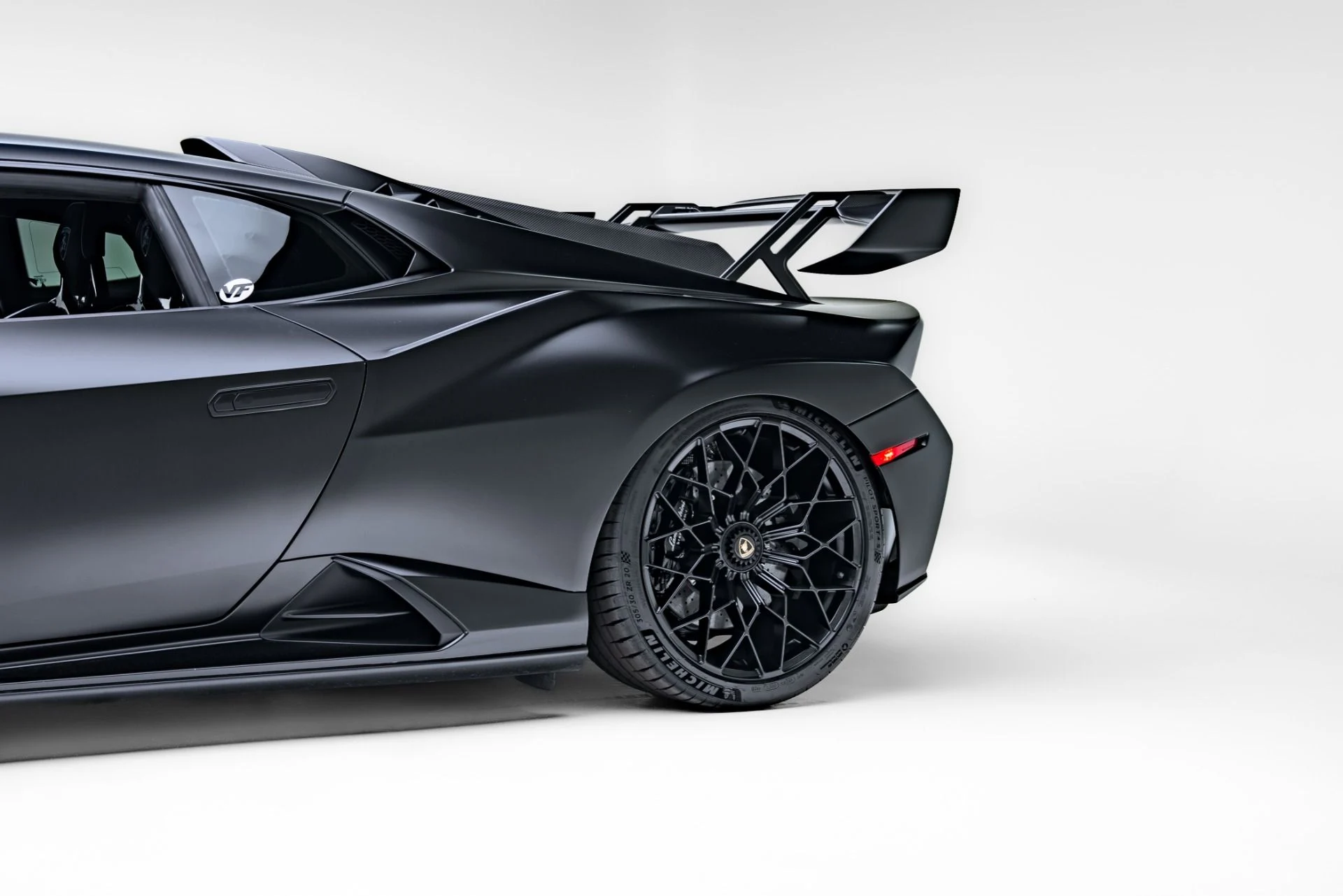 mph023_649997229_Used_2022_Lamborghini_Huracan_STO_1771969691_d21835b565