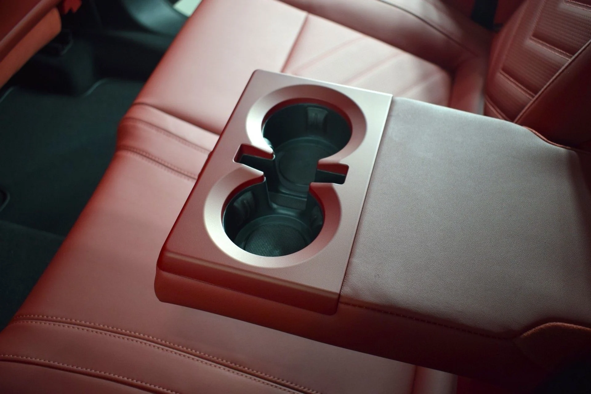 mph023_651367875_5a1acb2a74a6e7c511c0bdd41e3bba77x_e4511a4565