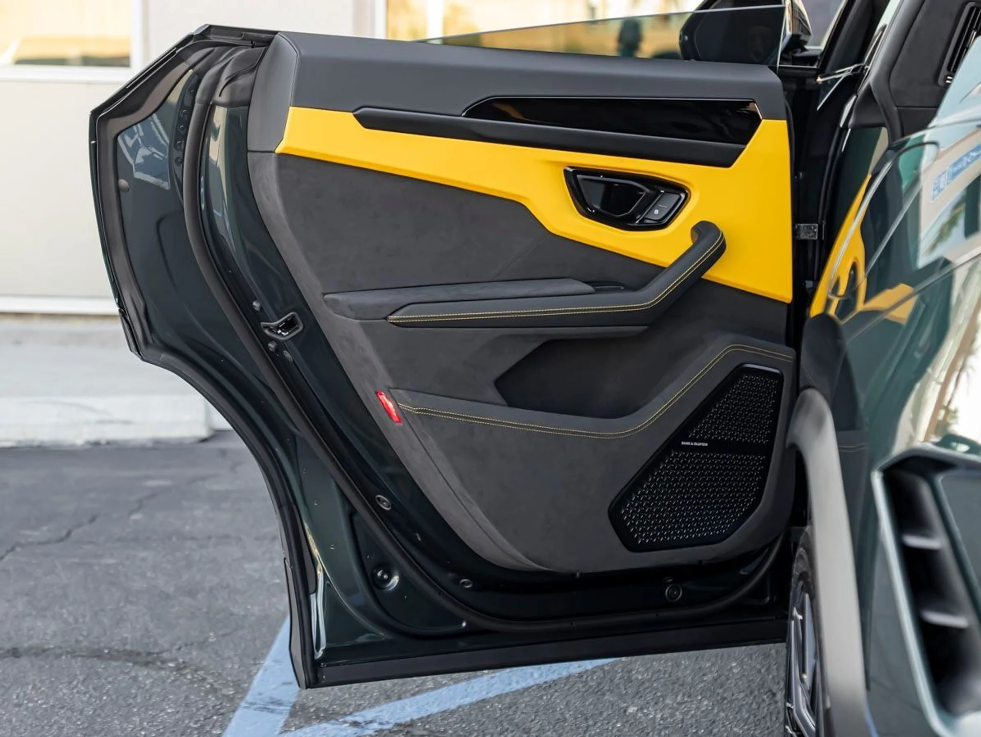 mph023_66088307_24_213591b70e