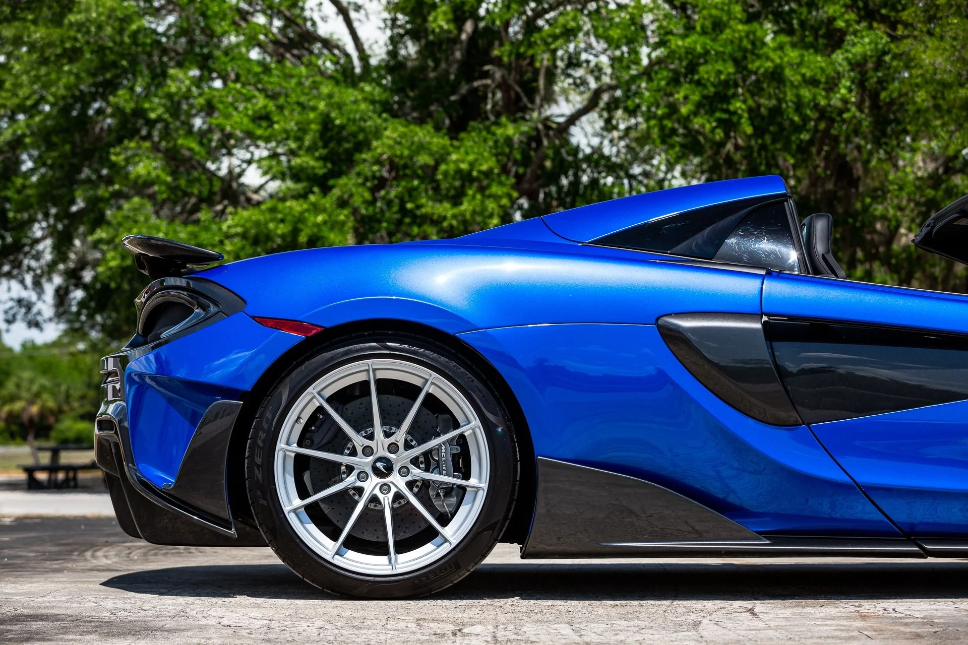 mph023_670345212_14_p24_l_4860cab924