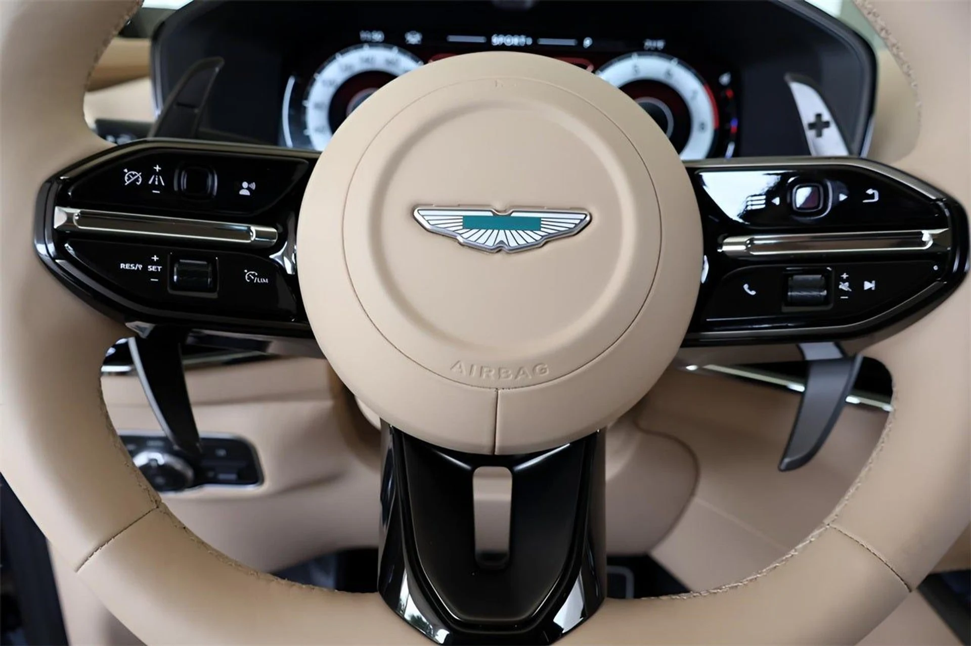 mph023_67460874_24_56c1fdd044