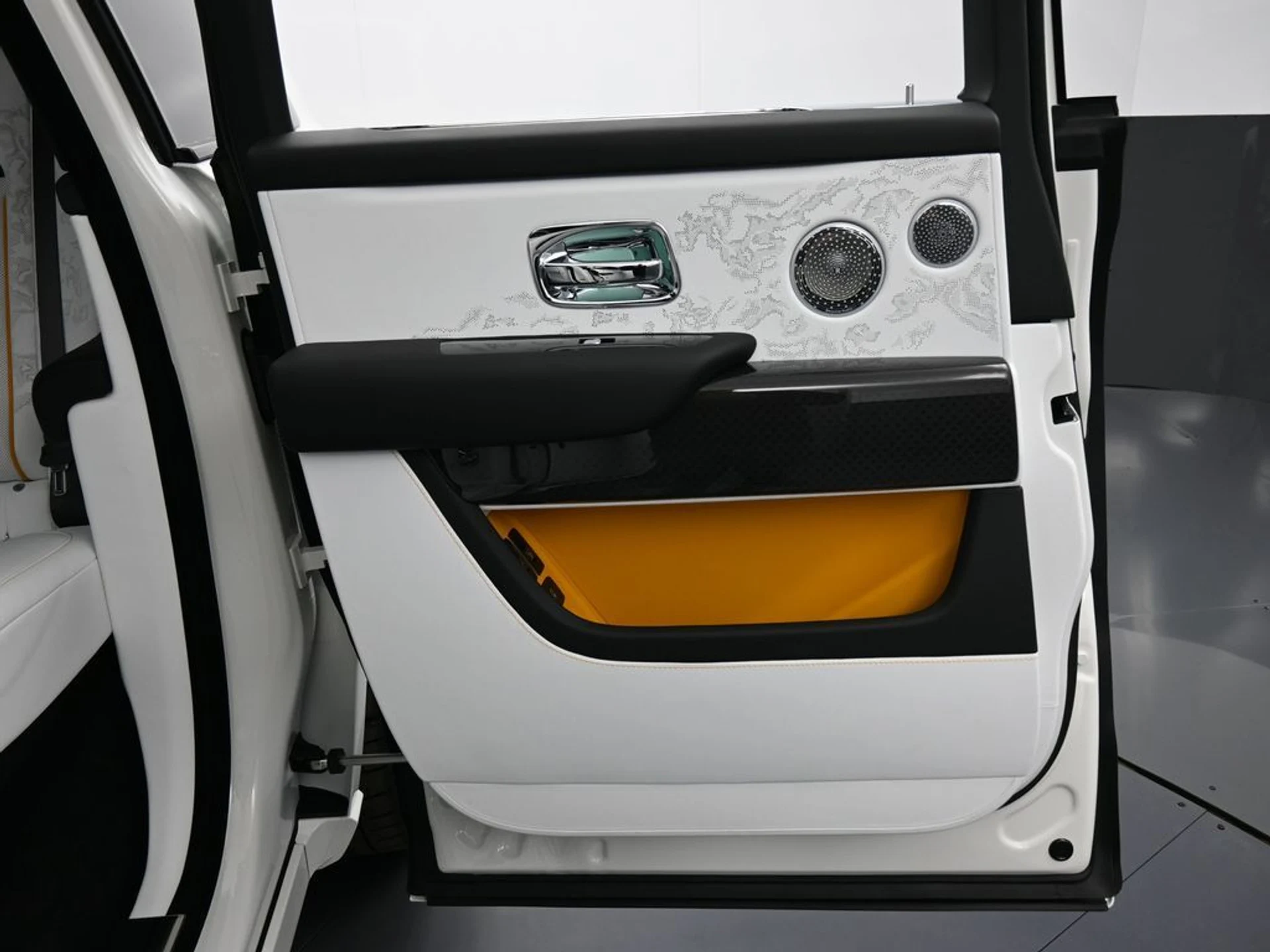 mph023_687849693_3c1eede8_2810_4bc2_9a83_7145357bad73_7e4021cba4