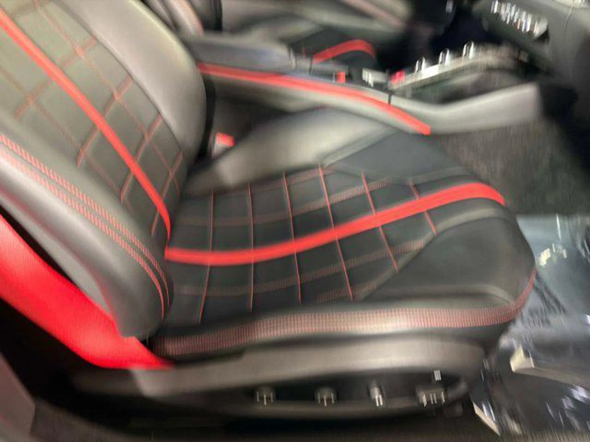 mph023_687950724_Iqmtj3o_Xl_U_Kw1_LW_Ypj_M_Lb_Er_O_Um_E_55a222dc6a