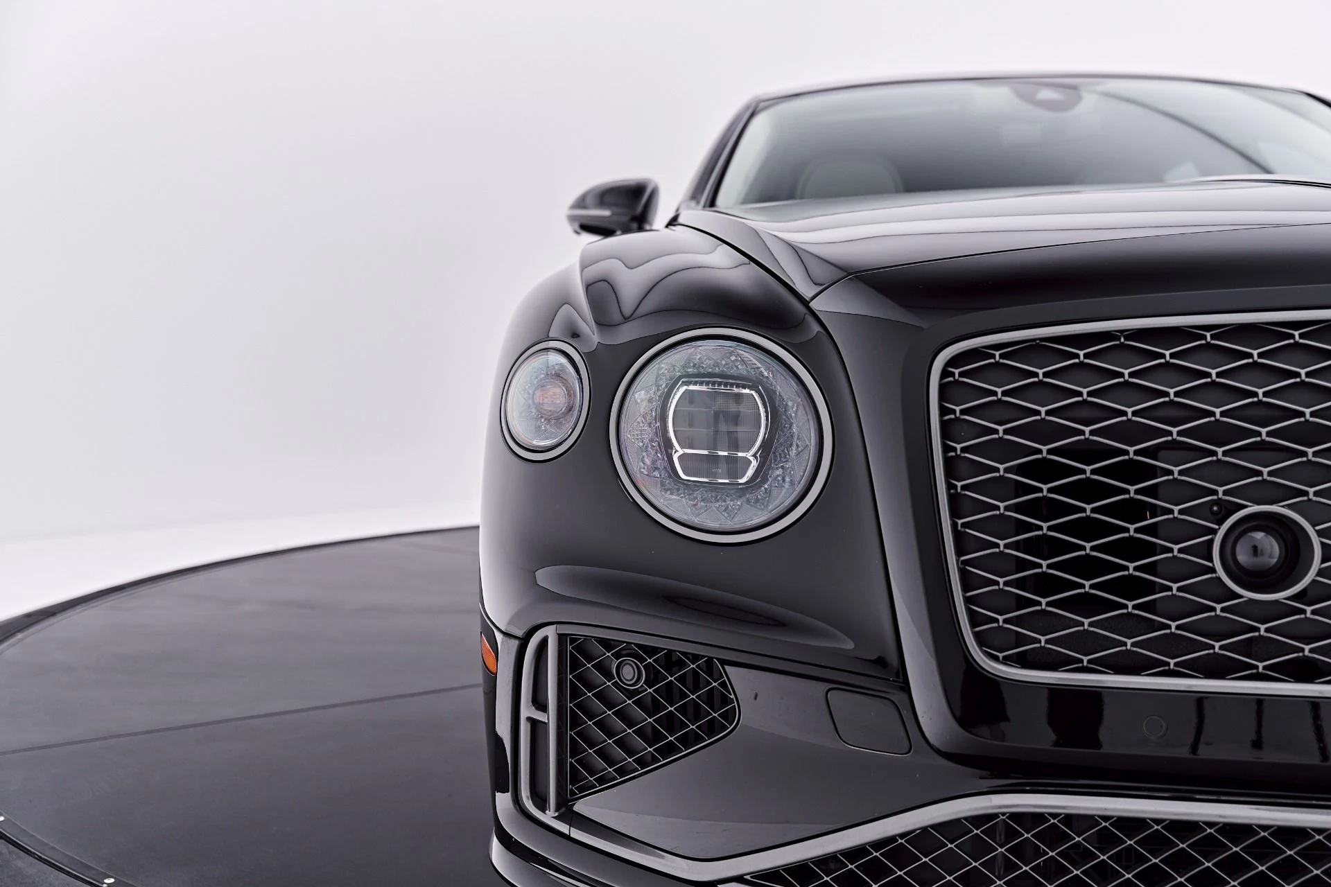 mph023_691748614_Used_2025_Bentley_Flying_Spur_Speed_1786412188_ea2ed4cb3f