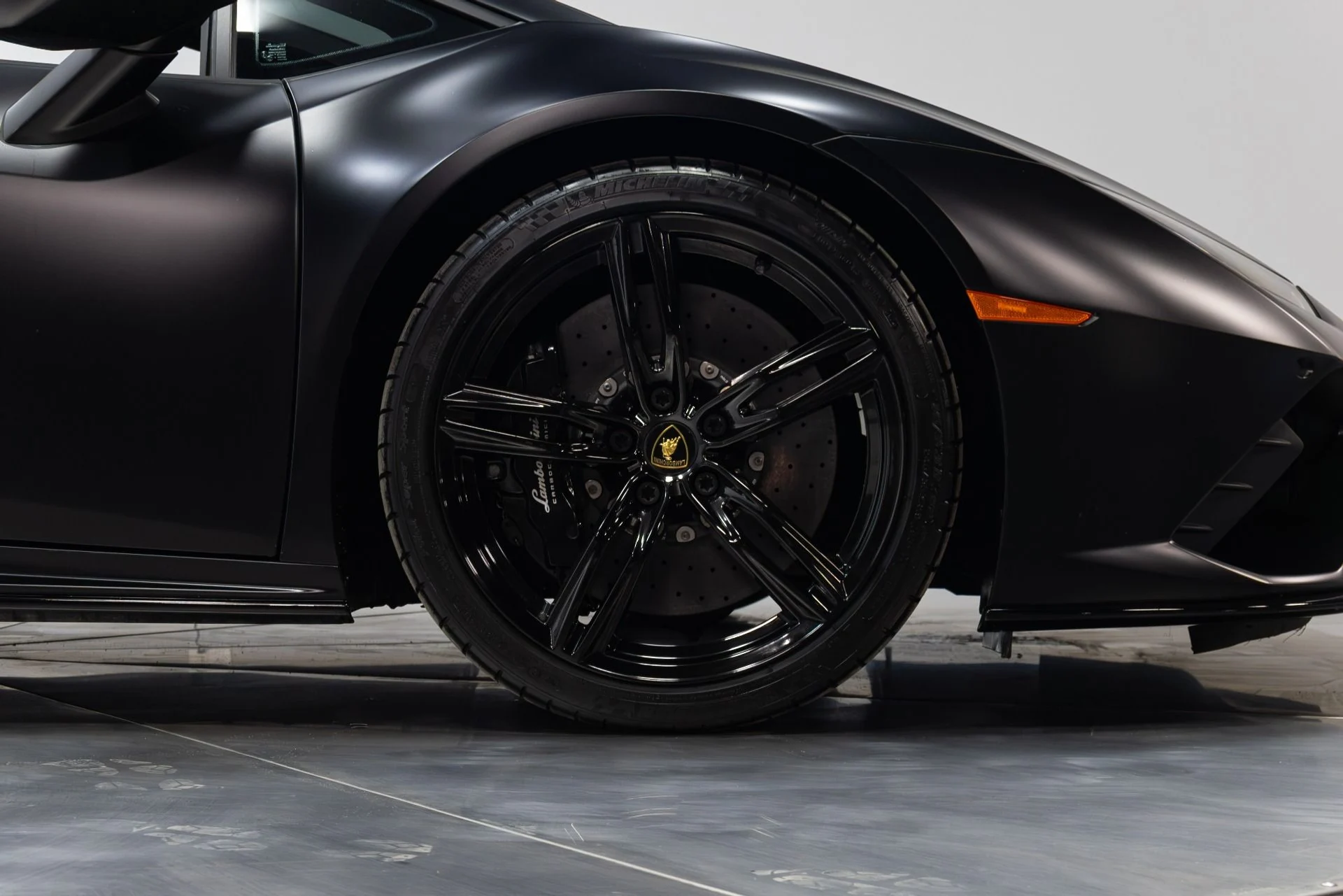 mph023_70576944_Used_2021_Lamborghini_Huracan_EVO_1773475781_9acdd40087