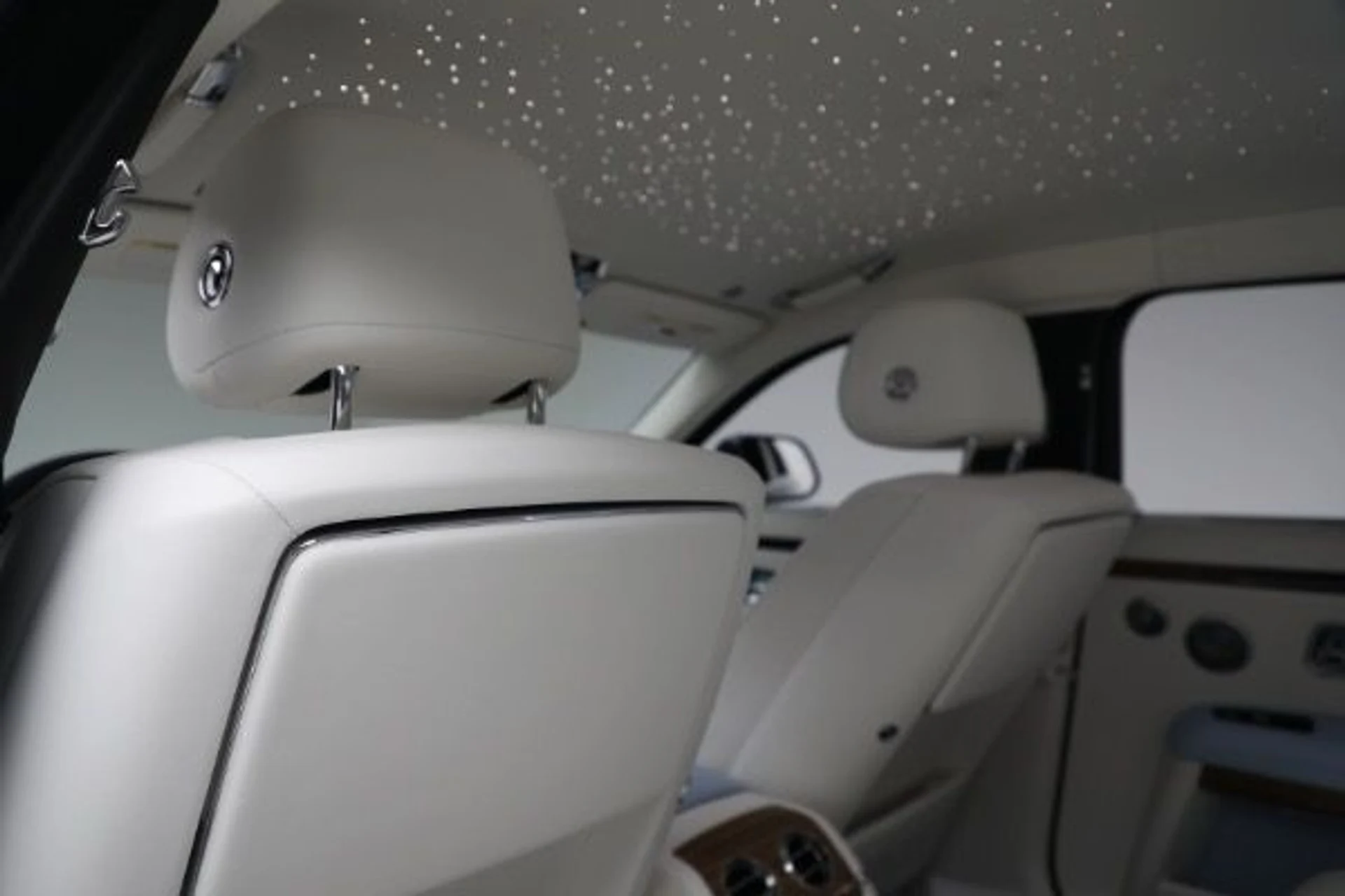 mph023_709194598_New_2025_Rolls_Royce_Ghost_68e6f3432b