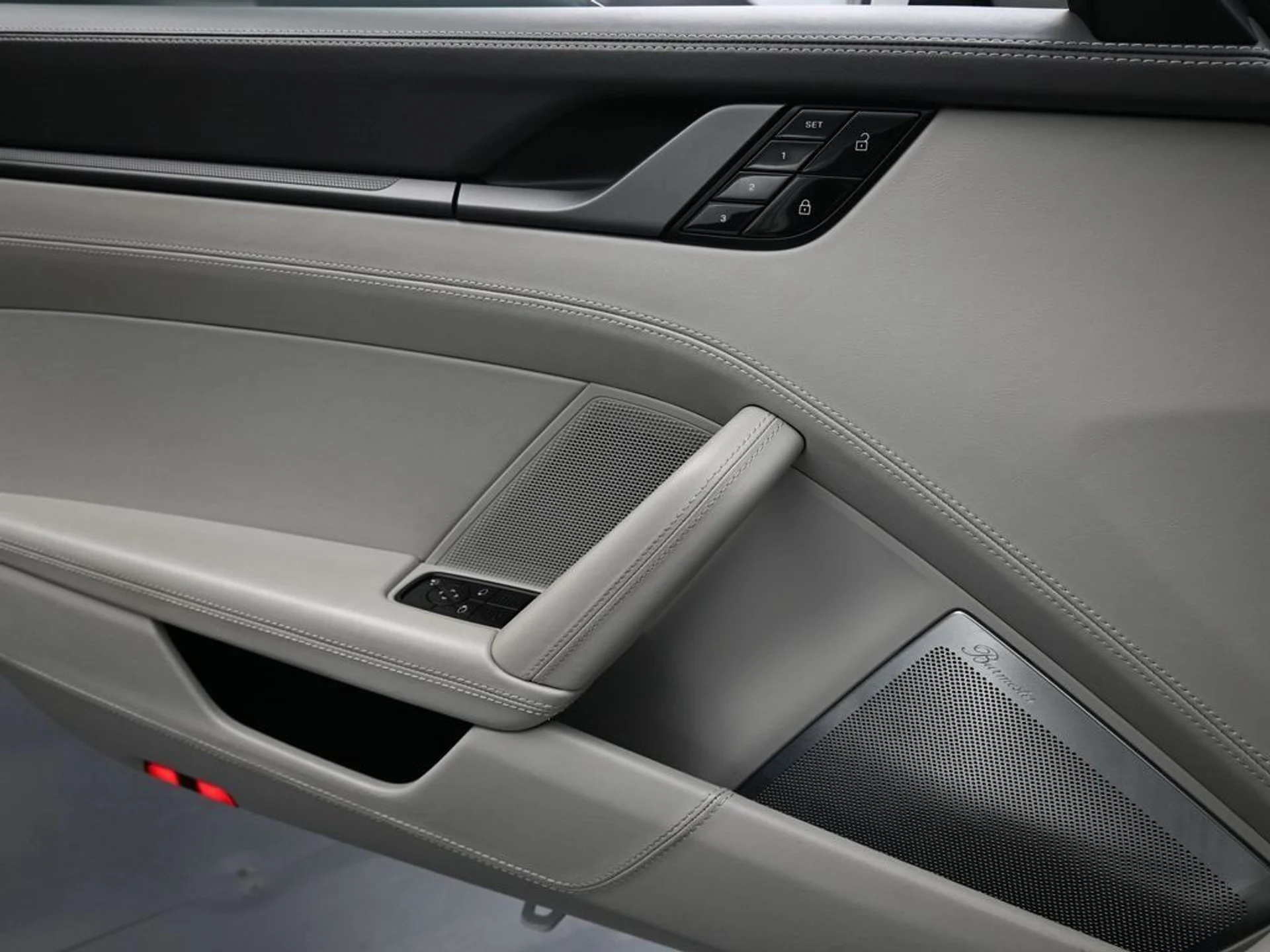 mph023_709729352_e364e4ce5808d70ffaaceaee8238bb0a_7db584db18