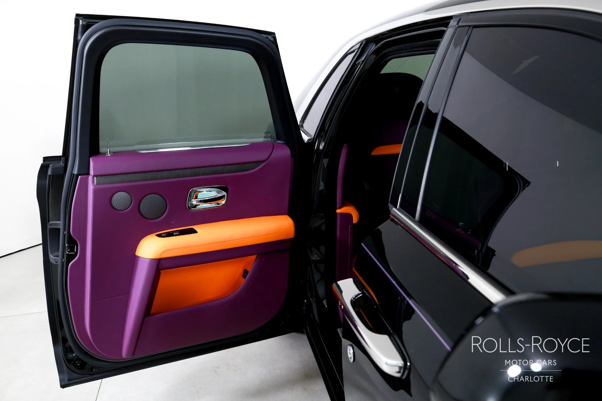 mph023_712718369_Used_2022_Rolls_Royce_Ghost_1786637312_0127967463