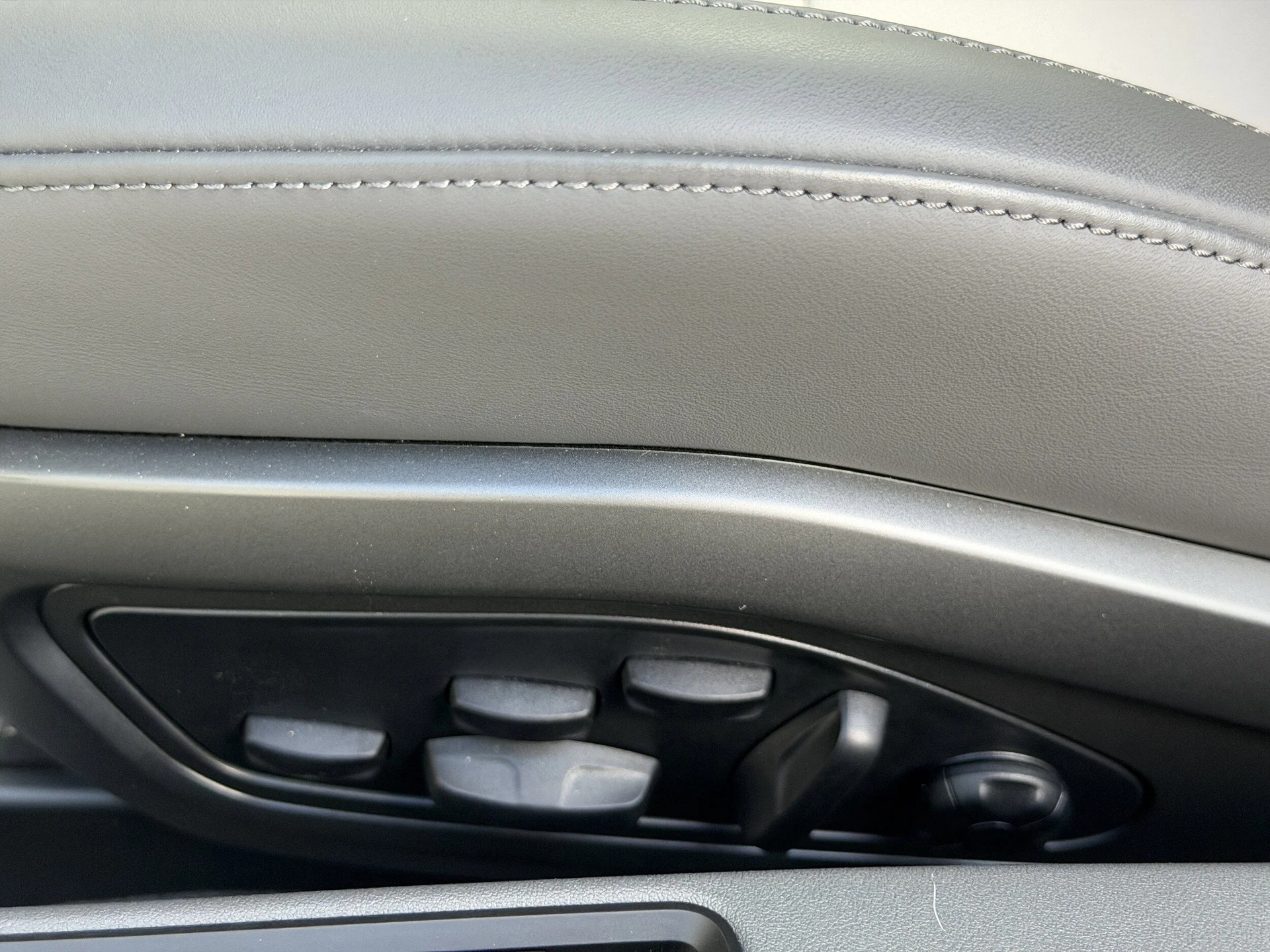 mph023_716278509_b2727b77b3369a8e502577646507636cx_9119aaeb1c