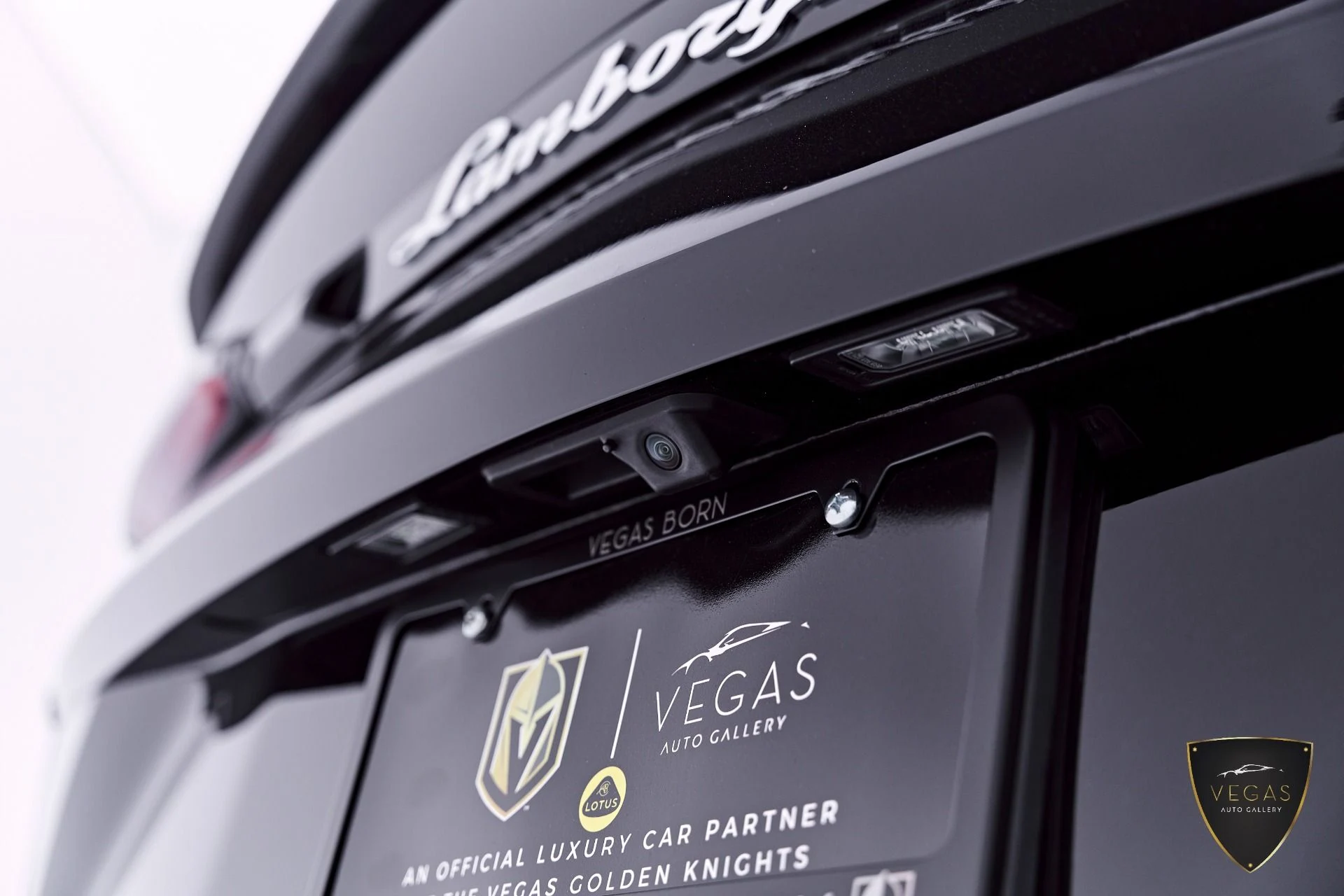 mph023_717890135_Used_2022_Lamborghini_Urus_1782338932_3f4dafb7fb