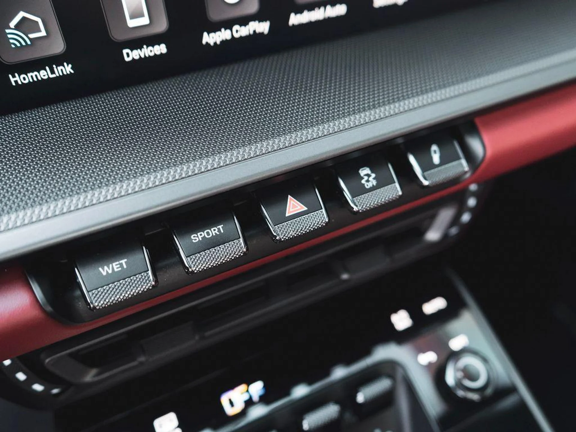 mph023_721700375_UFM_69nf_Pb_Q3_U9_MB_Lnv3z8_H_Sso6_E_af42c4f5be