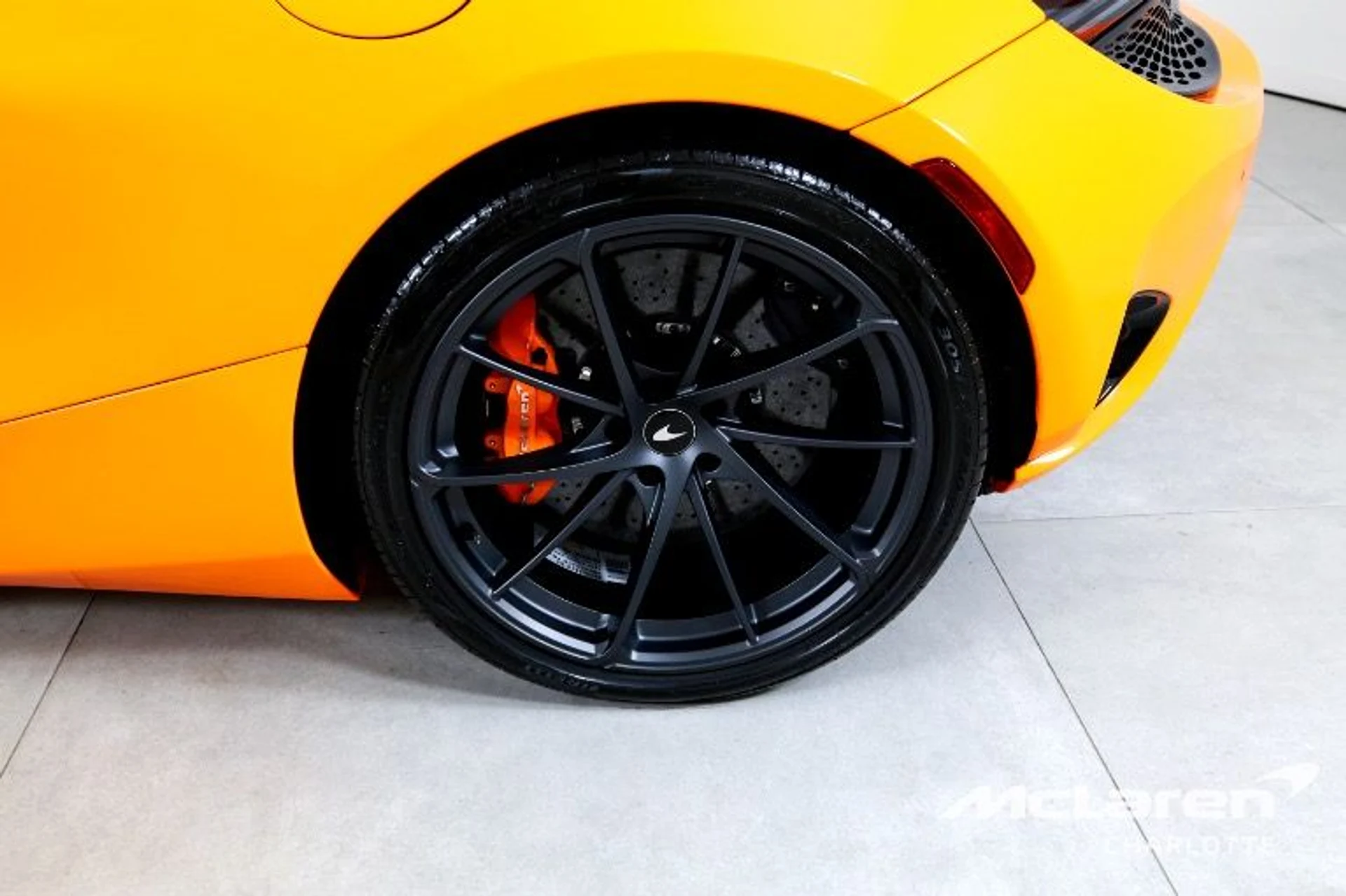 mph023_727139712_Used_2024_Mc_Laren_750_S_5a0addf187