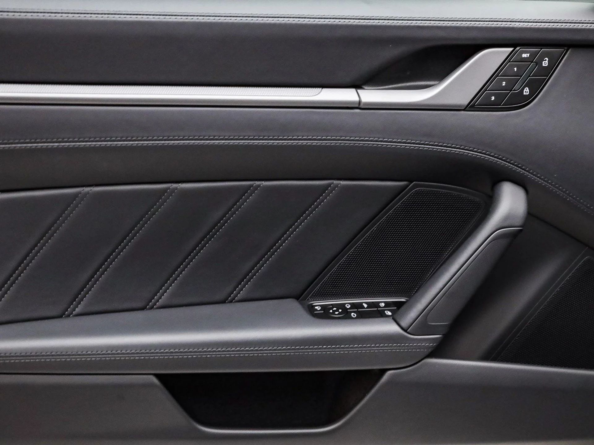 mph023_73343288_f398ce5ae0b3362d9e66d8fcd5ee80aex_705cdba869