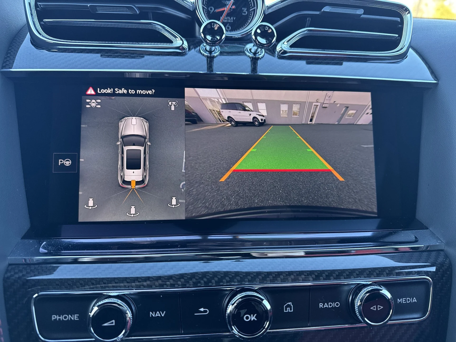 mph023_736281006_d5a4290546cbbe16c8c6bb39fffcef27x_018bddf0e2