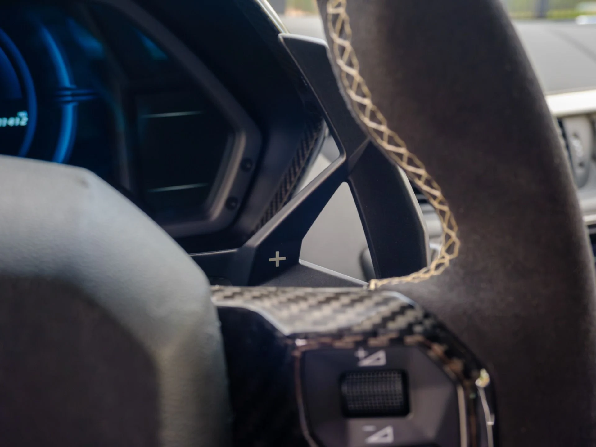mph023_74238320_Used_2018_Lamborghini_Aventador_S_1778520653_76e43c8d7d