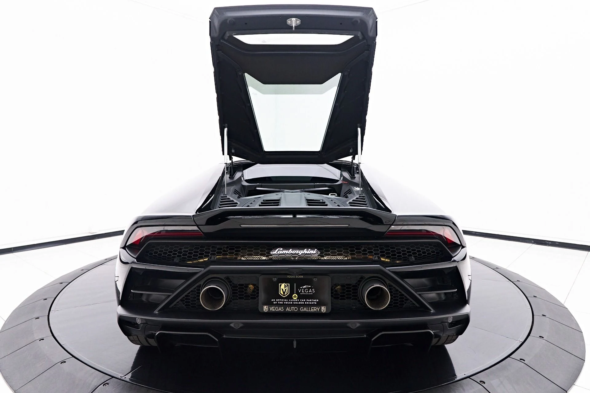 mph023_747924145_Used_2022_Lamborghini_Huracan_EVO_Base_1752781637_36ed912615