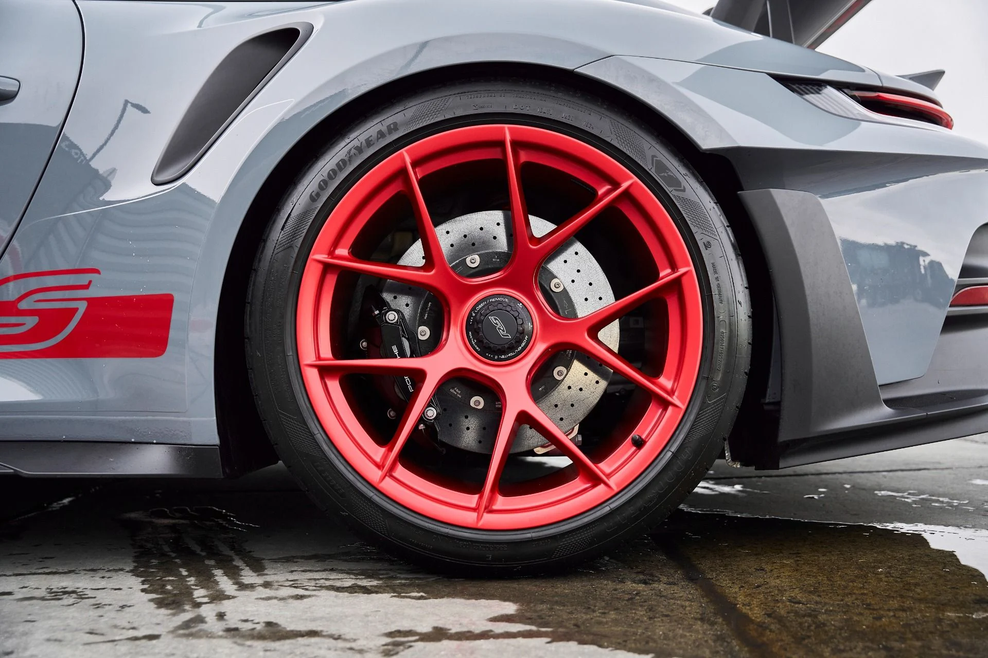 mph023_749964260_Used_2024_Porsche_911_GT_3_RS_1767150486_07749048f2