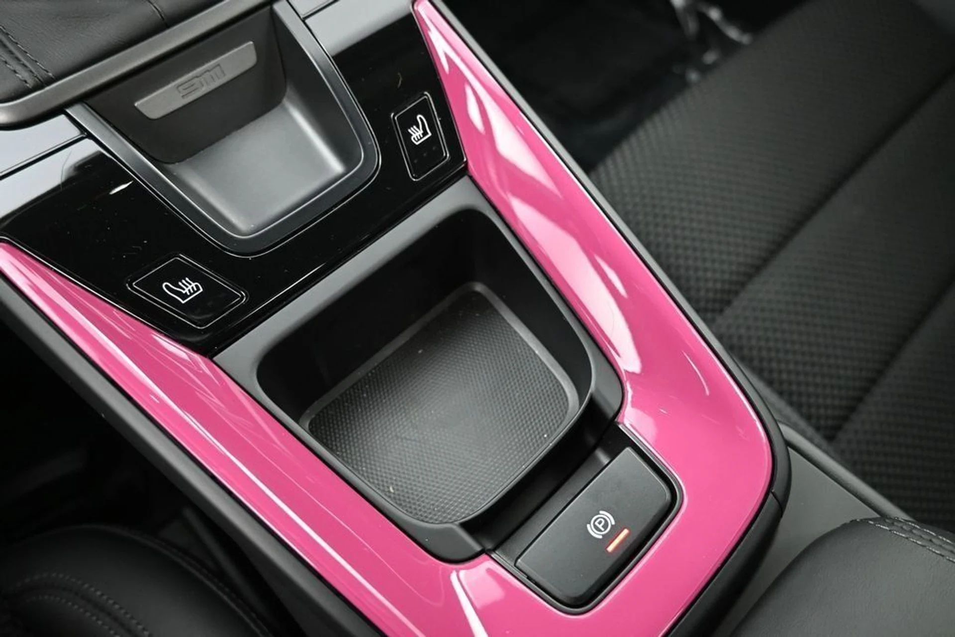 mph023_750174765_c5ea867a99cbb2aa908232245f17c8df_0a402e8418