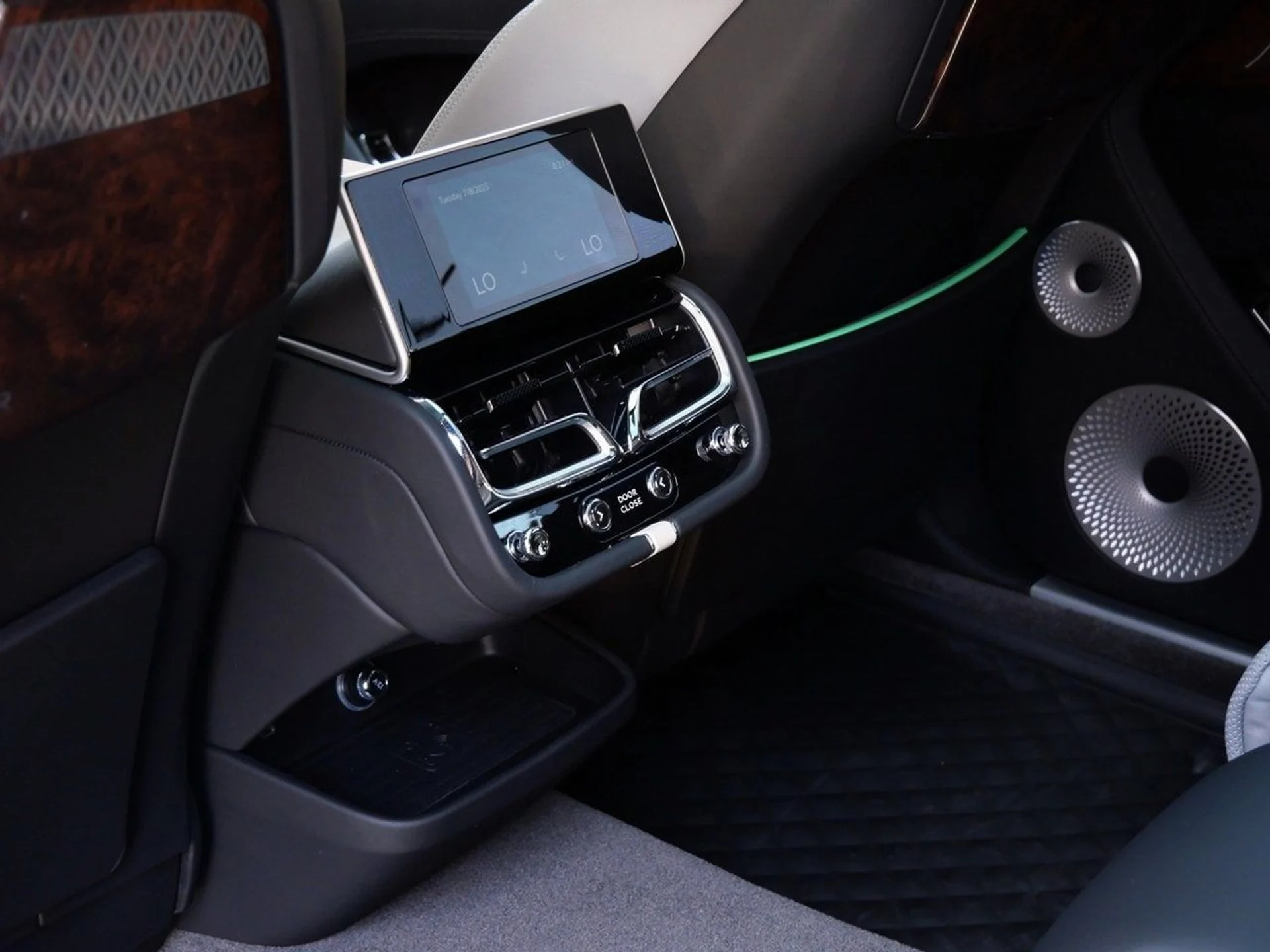 mph023_750221971_75d52b15556367e03bee28668be37b84x_ecb159a742