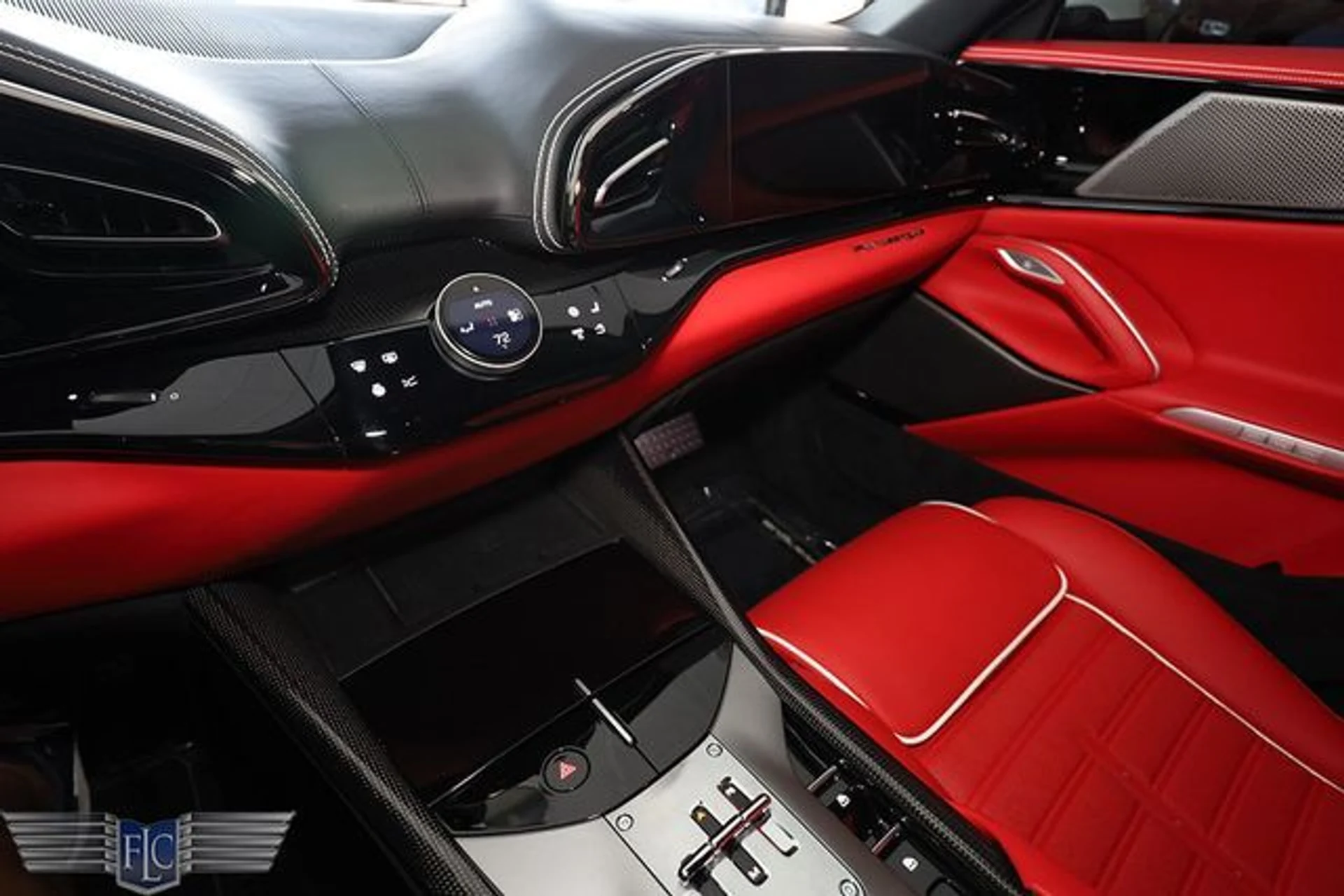 mph023_756663437_used_2023_ferrari_purosangue_6305_23056070_28_640_463f602178