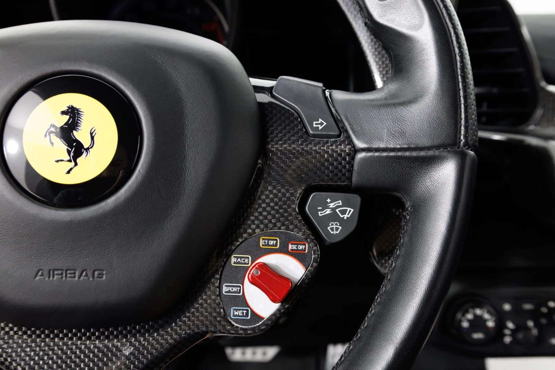 mph023_76727677_Used_2015_Ferrari_458_Italia_Speciale_1788906936_33c43dace7