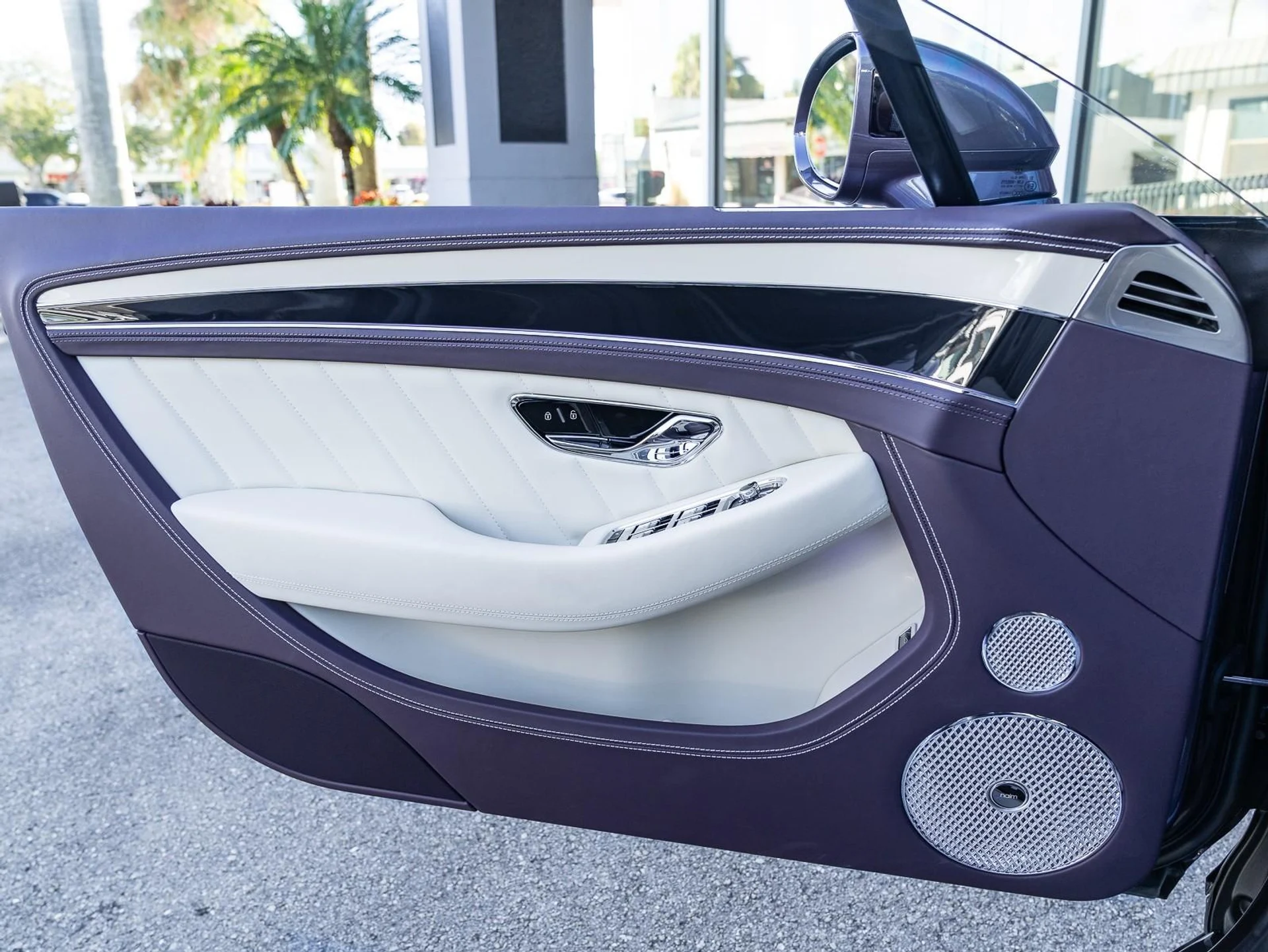 mph023_778152631_Used_2024_Bentley_Continental_GT_V8_1763485669_d7149aac03