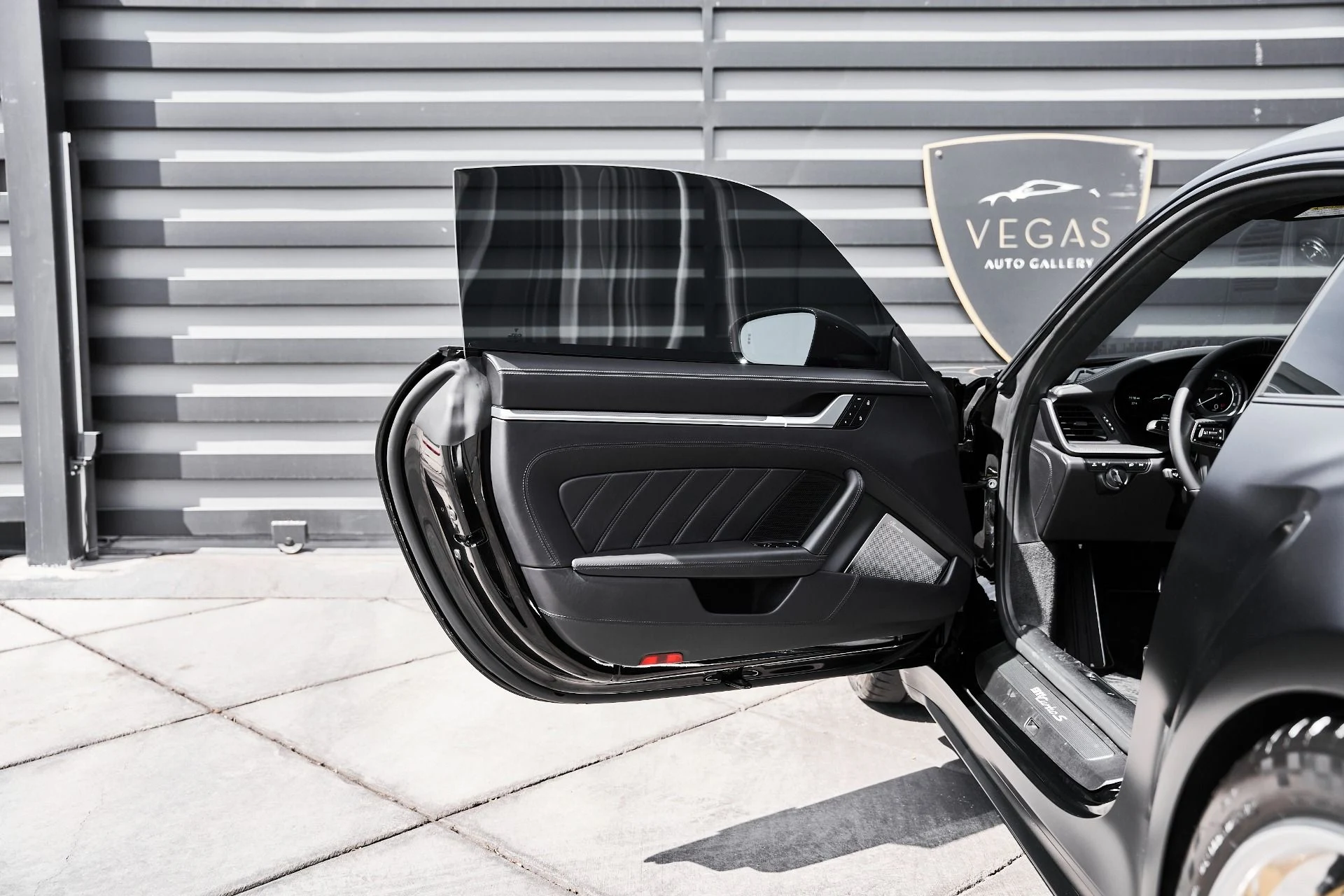 mph023_7782763_Used_2024_Porsche_911_Turbo_S_1774640215_efa666c0bb