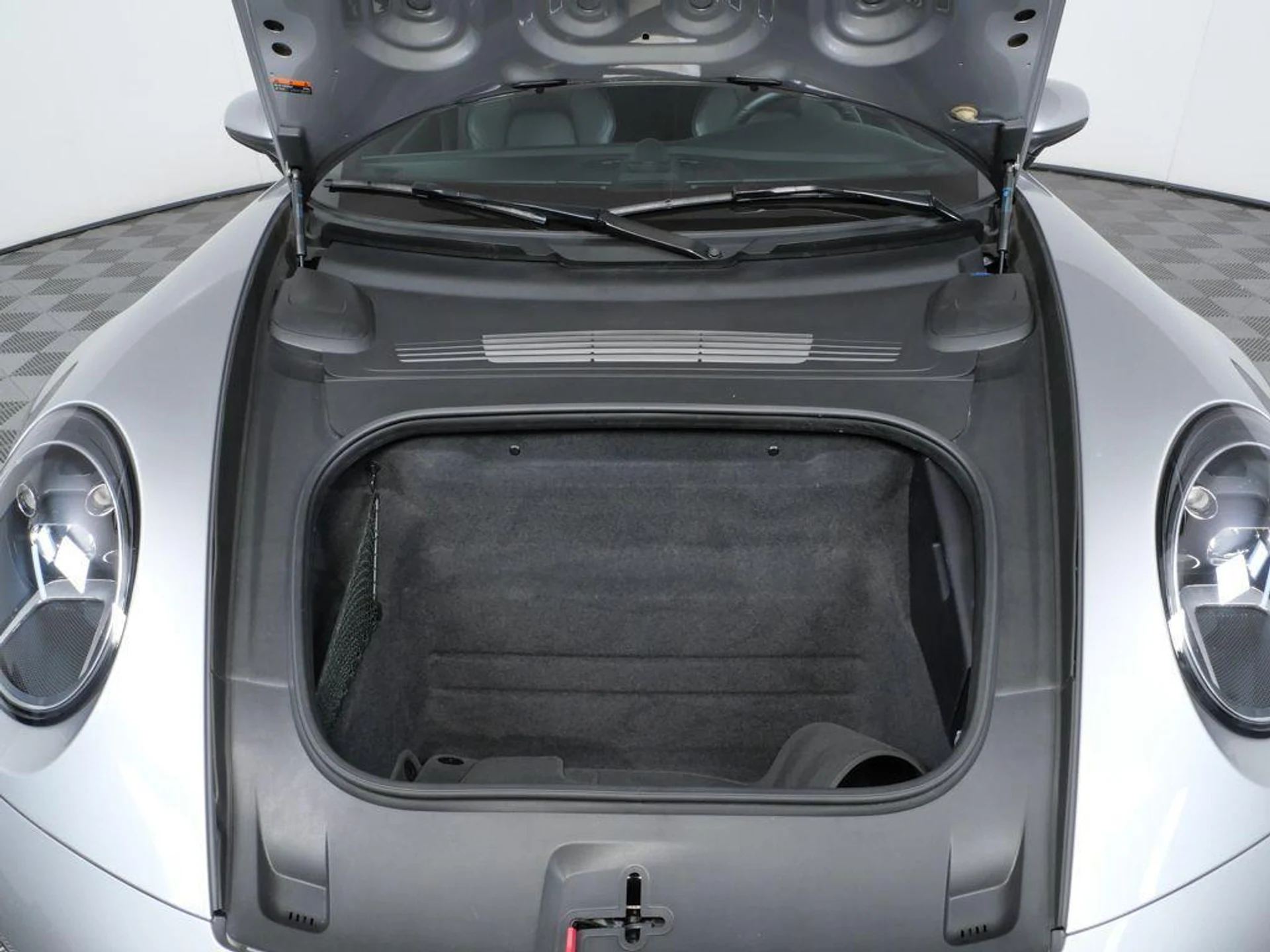 mph023_778934760_j_Rz87u_L_Ba_Ba6o1_Bl0_Fstd_AP_Je_U4_29791b8510