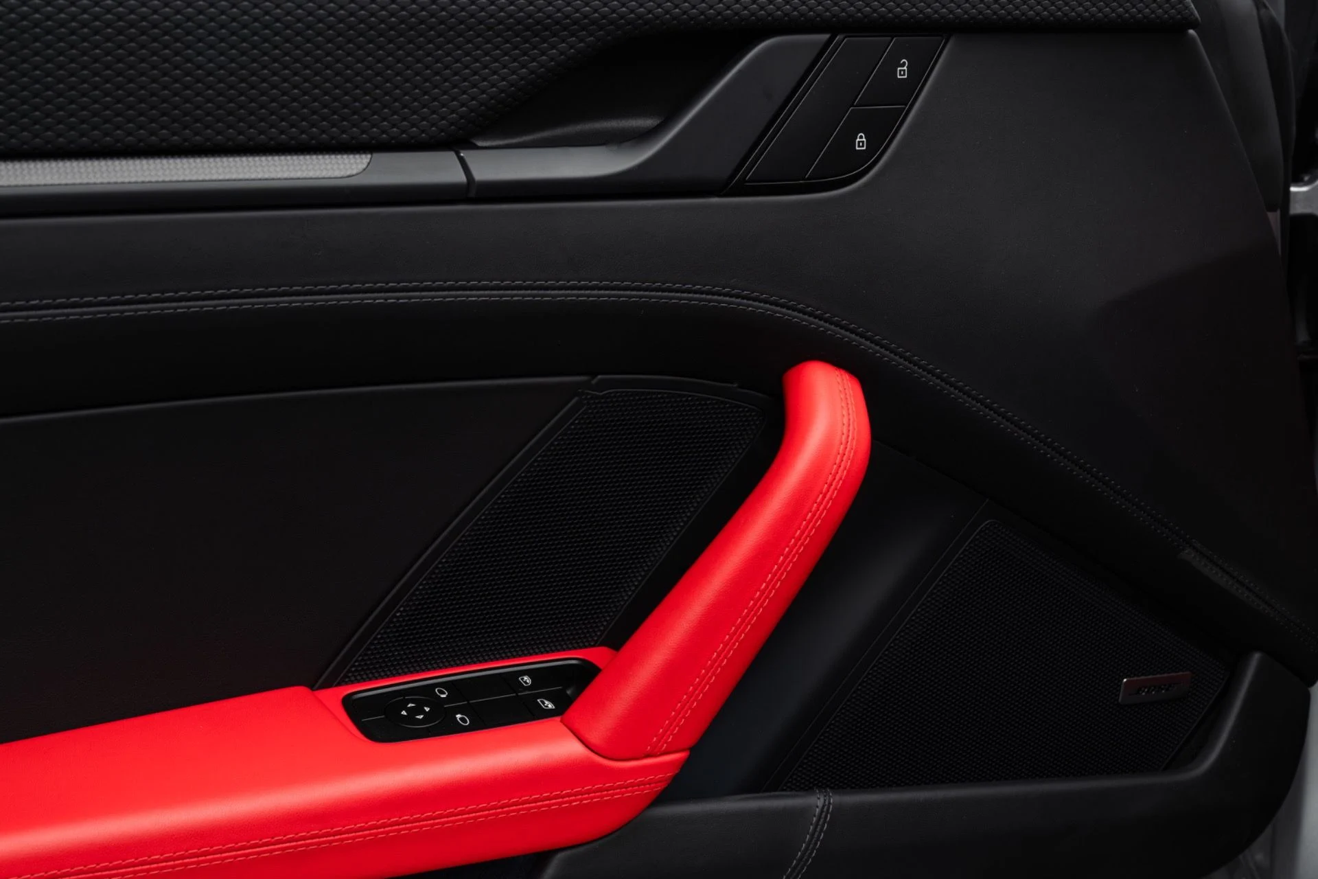 mph023_780527761_Used_2024_Porsche_911_GT_3_Touring_1776272101_cb52dd99e2