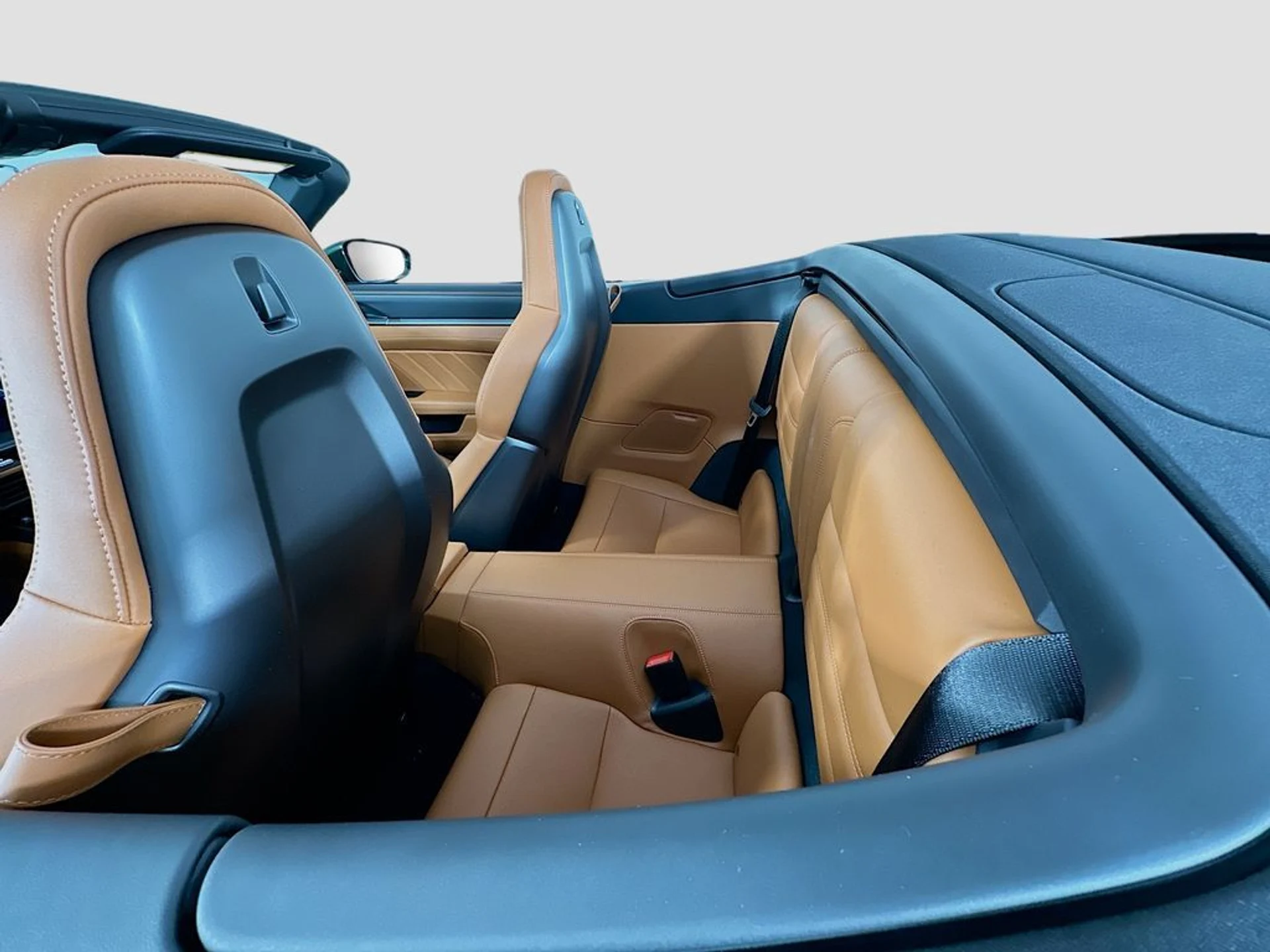 mph023_782945894_d490409964851408787fbf2fa0a79920x_0182a582fa