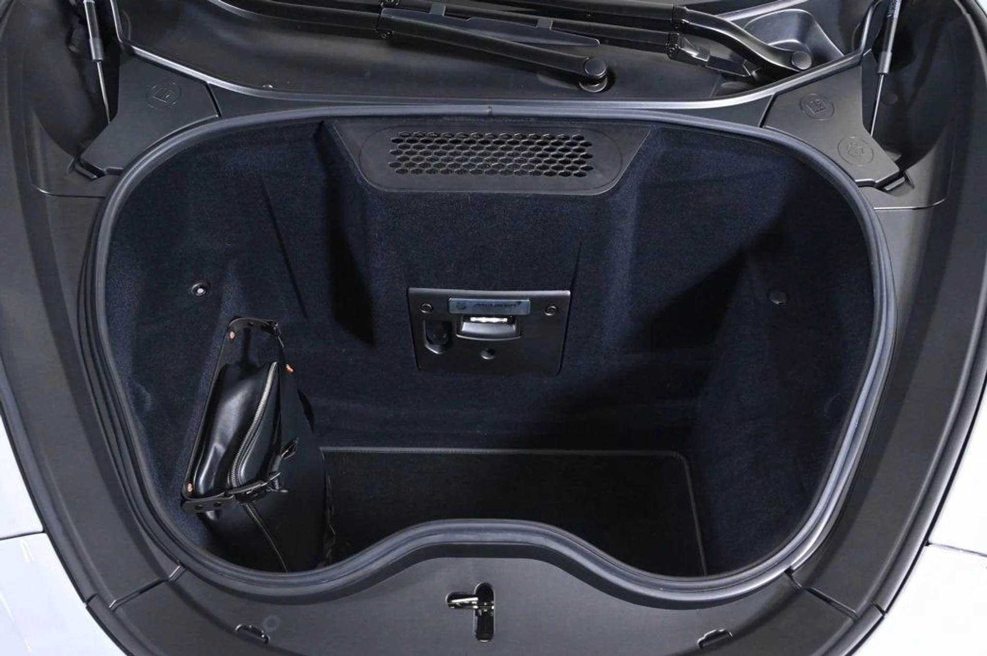 mph023_78436507_2fc2d7369e8b4bd88b272b78382eabbc_dae22e4f8a