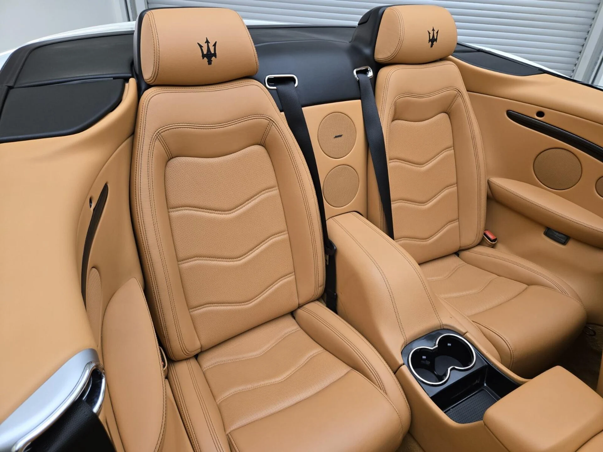 mph023_797613444_Used_2013_Maserati_Gran_Turismo_Sport_1762328755_8b7c6dfe60